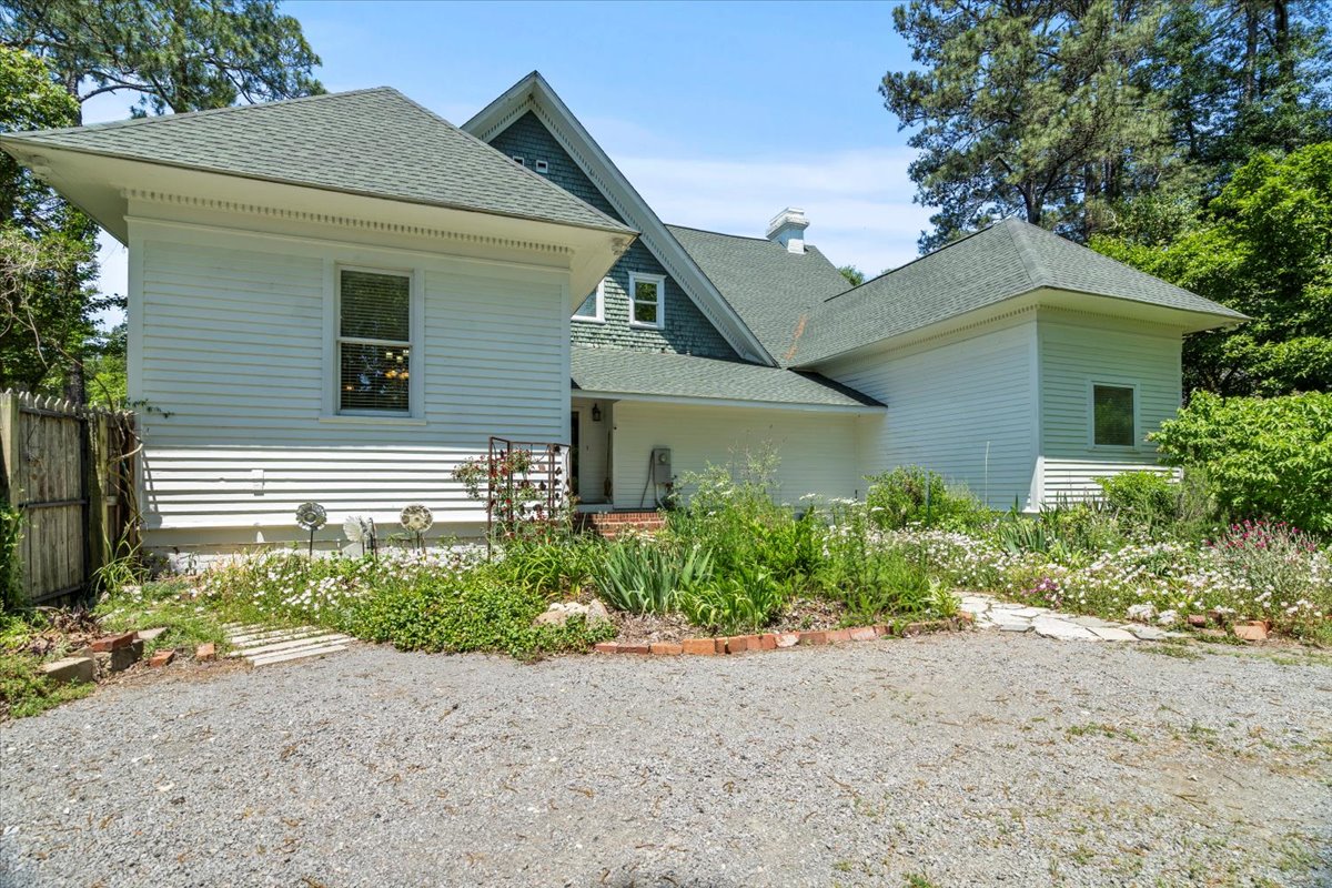 Hartsville, South Carolina, 29550, United States, 4 Bedrooms Bedrooms, ,4 BathroomsBathrooms,Residential,For Sale,1820221