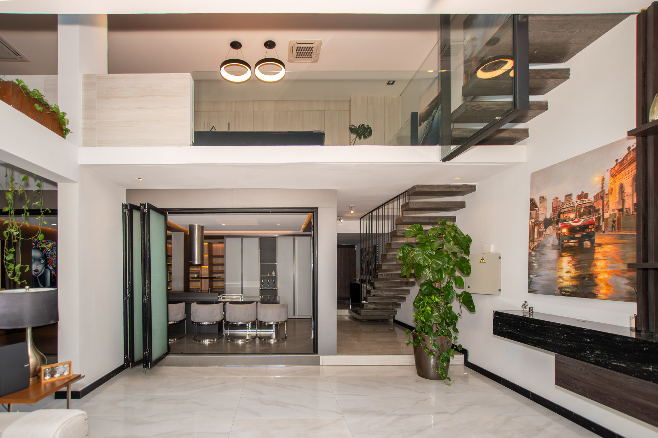  Exclusive Fully Furnished 4-Bedroom En-Suite Residence - 物件實景