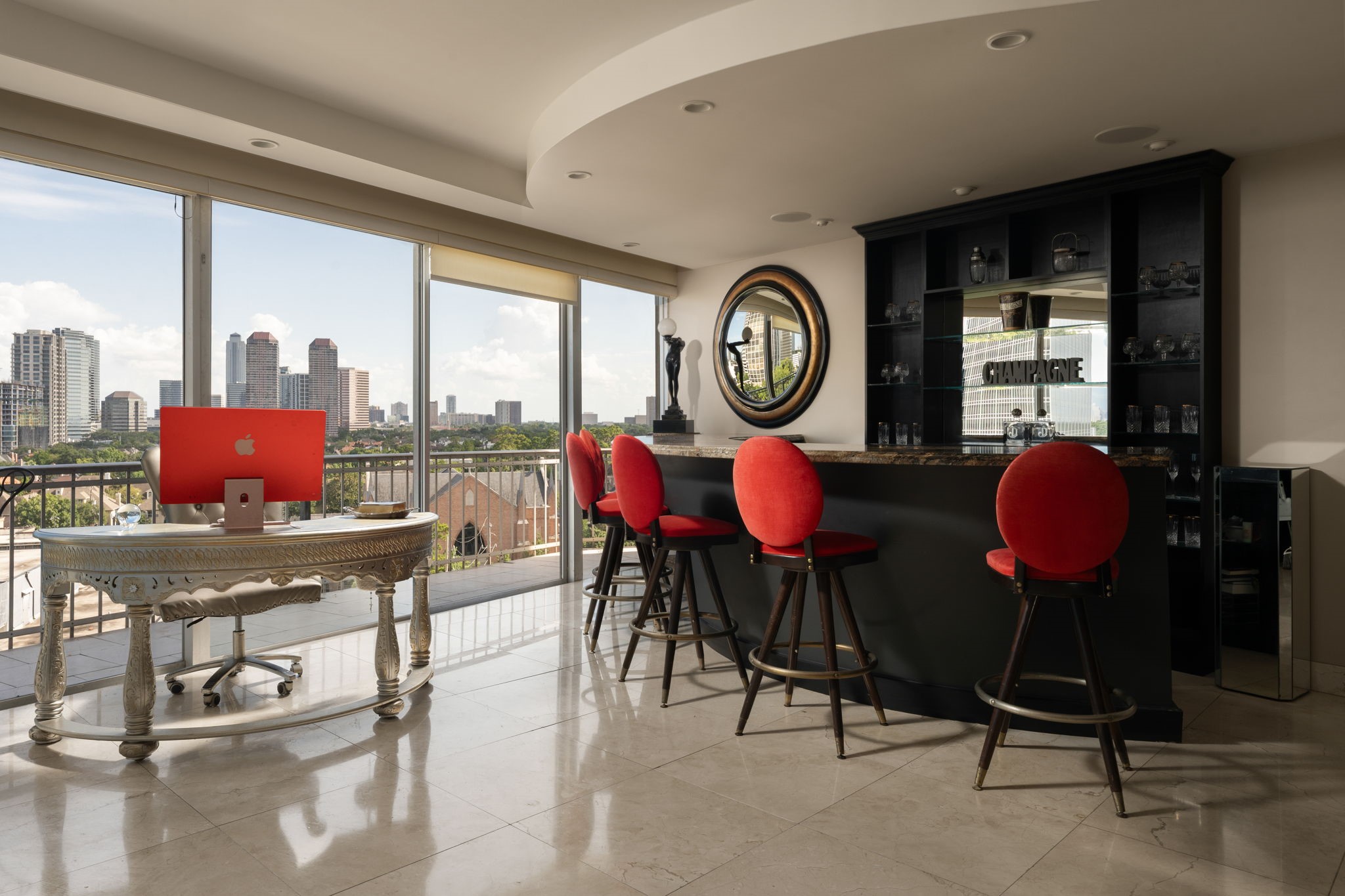  5050 Woodway Drive #8N - 物件實景
