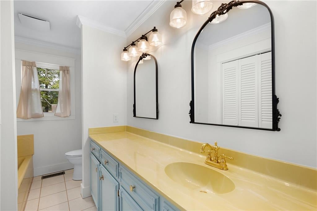 Calhoun, Georgia, 30701, United States, 4 Bedrooms Bedrooms, ,4 BathroomsBathrooms,Residential,For Sale,2005129