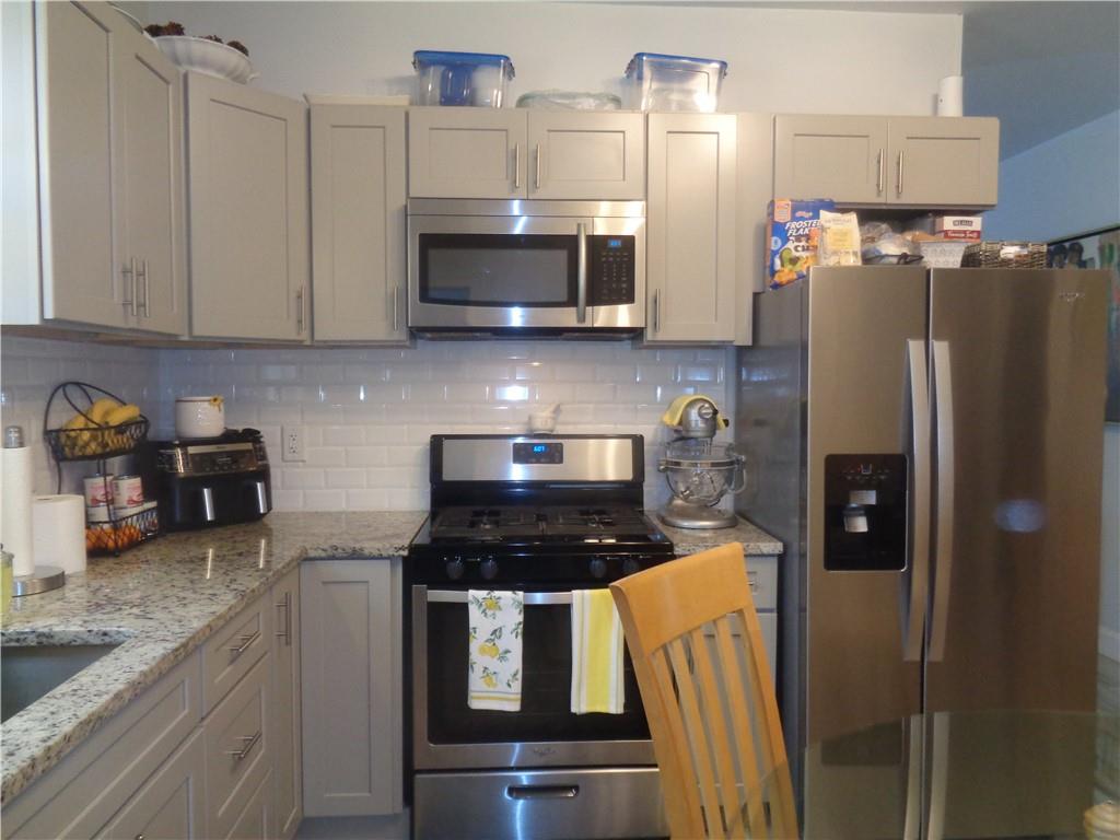 Providence, Rhode Island, 02903, United States, 4 Bedrooms Bedrooms, ,2 BathroomsBathrooms,Residential,For Sale,1944732