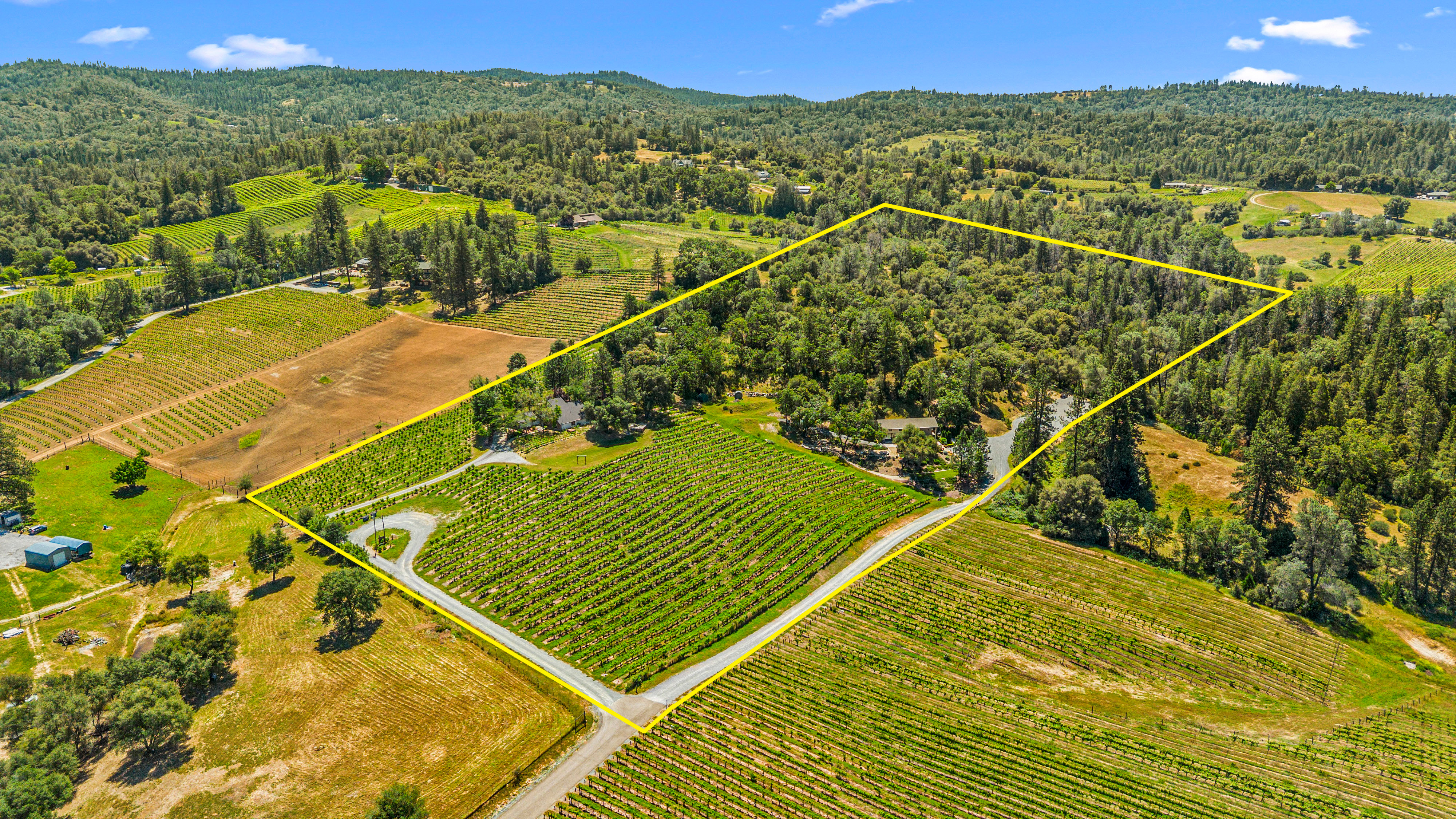  7460 Fairplay Road, Somerset, CA 95684 - 物件實景