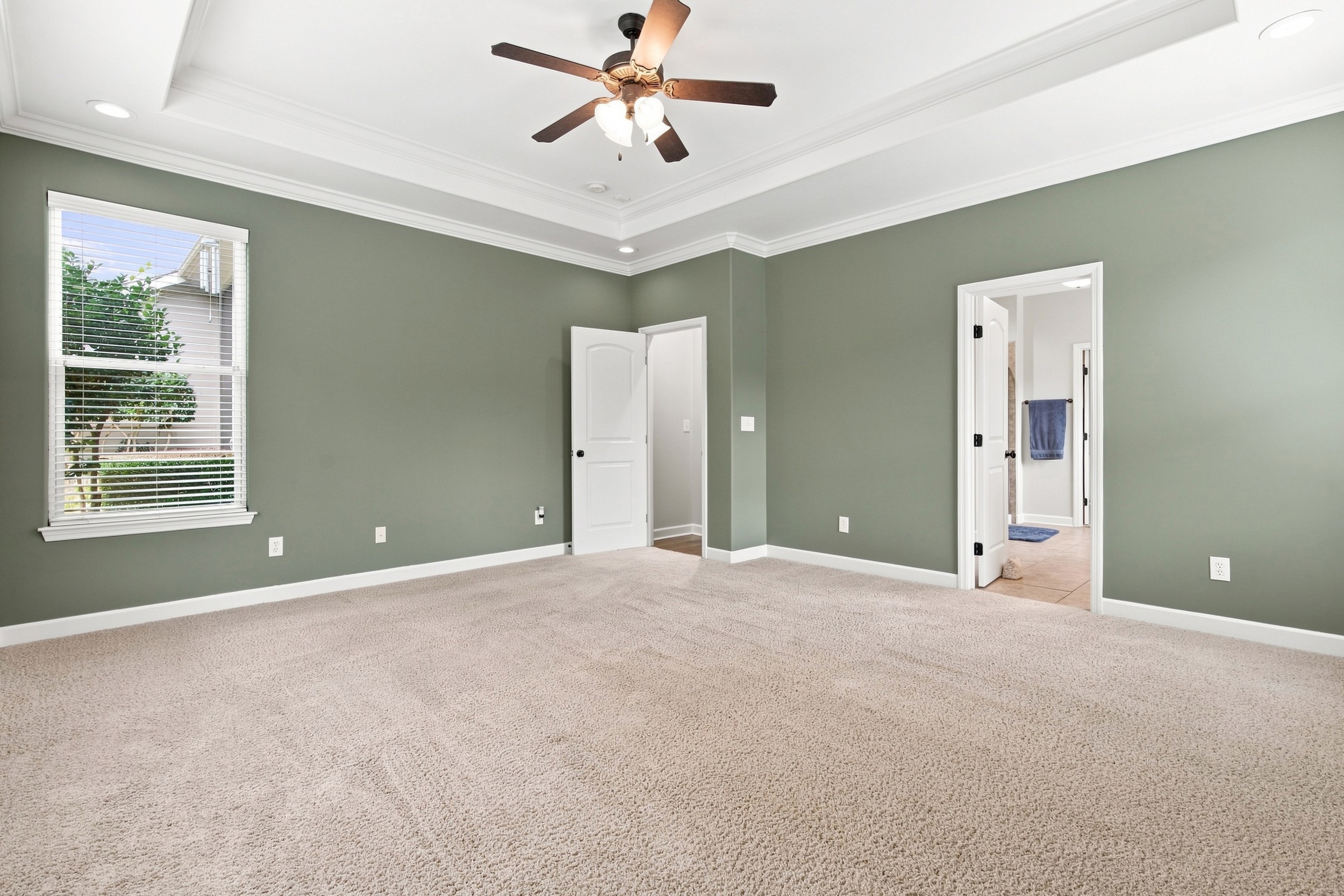  8305 Anslee Way NW - 物件實景