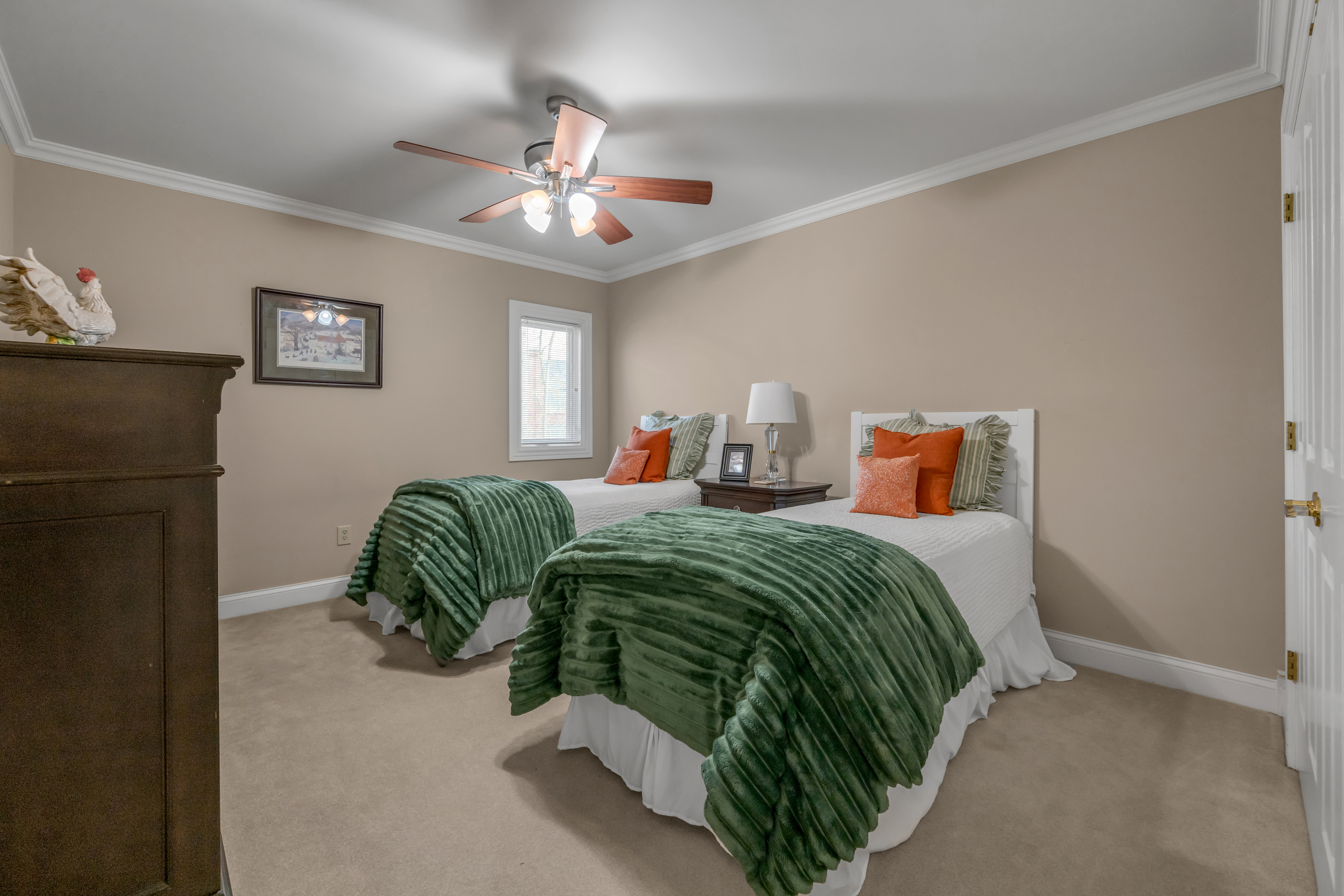  4891 Faulkirk Lane - 物件實景