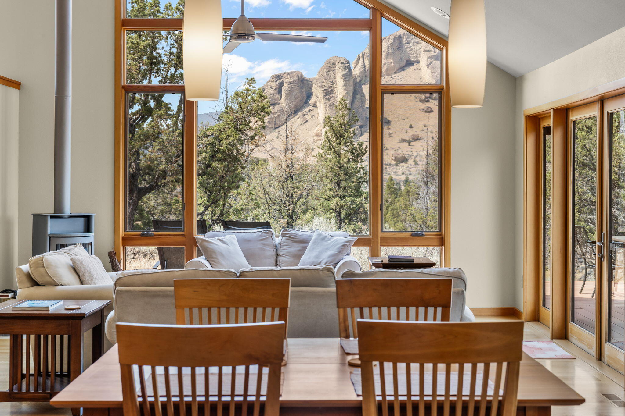 9210 NE Smith Rock Loop, Terrebonne, Oregon, 97760, United States, 2 Bedrooms Bedrooms, ,3 BathroomsBathrooms,Residential,For Sale,9210 NE Smith Rock Loop,1591545