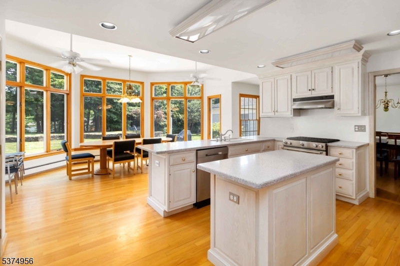 Madison Boro, New Jersey, 07940, United States, 4 Bedrooms Bedrooms, ,3 BathroomsBathrooms,Residential,For Sale,1906831