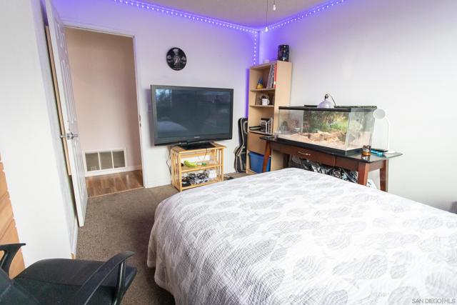 Spring Valley, California, 91977, United States, 4 Bedrooms Bedrooms, ,3 BathroomsBathrooms,Residential,For Sale,2009098