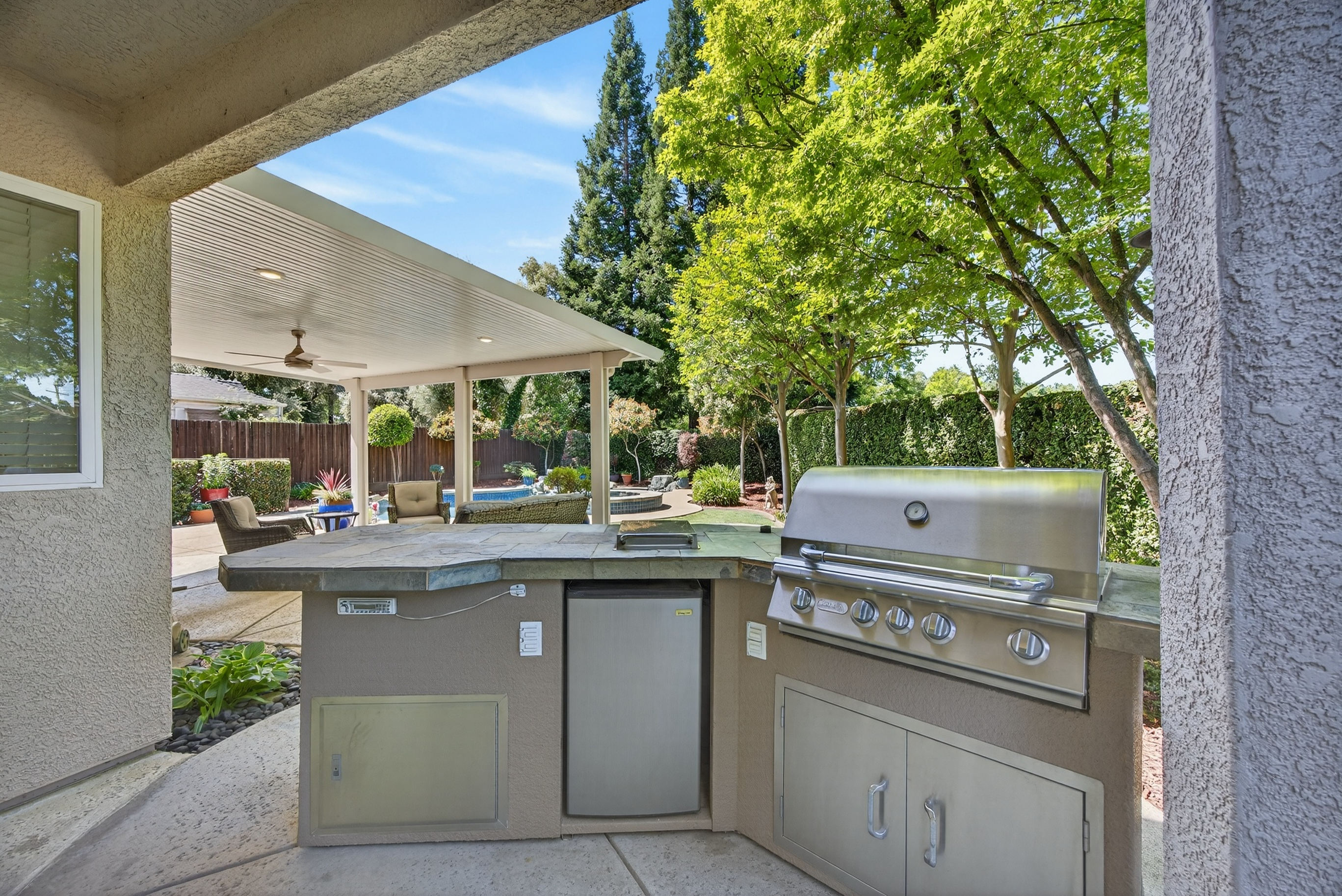  5500 Tierra Gardens Lane, Carmichael, CA 95608 - 物件實景