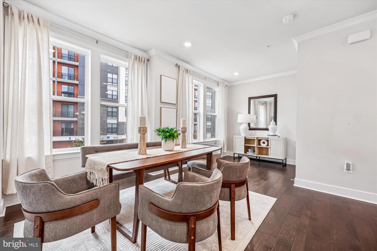 Gaithersburg, Maryland, 20878, United States, 4 Bedrooms Bedrooms, ,5 BathroomsBathrooms,Residential,For Sale,1949694