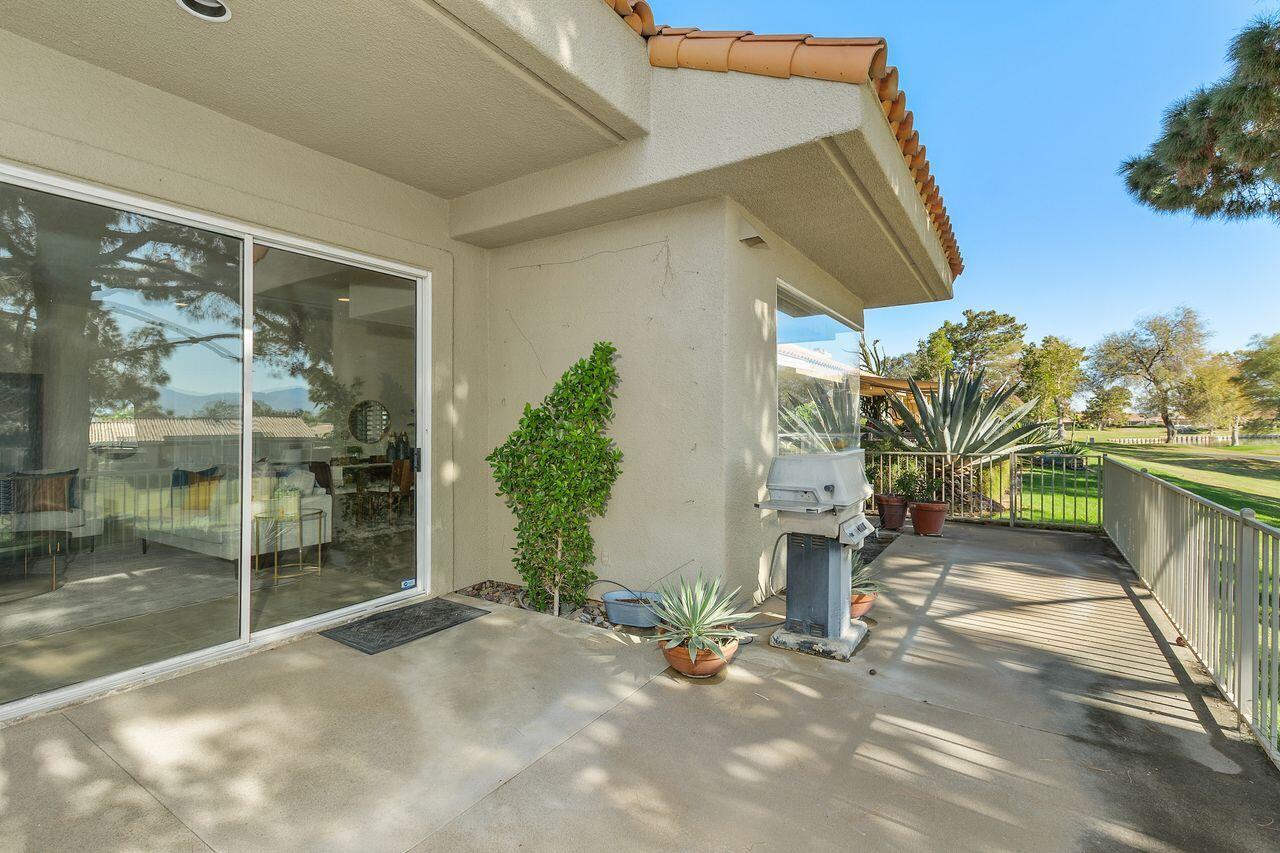 Rancho Mirage, California, 92270, United States, 3 Bedrooms Bedrooms, ,2 BathroomsBathrooms,Residential,For Sale,1999734