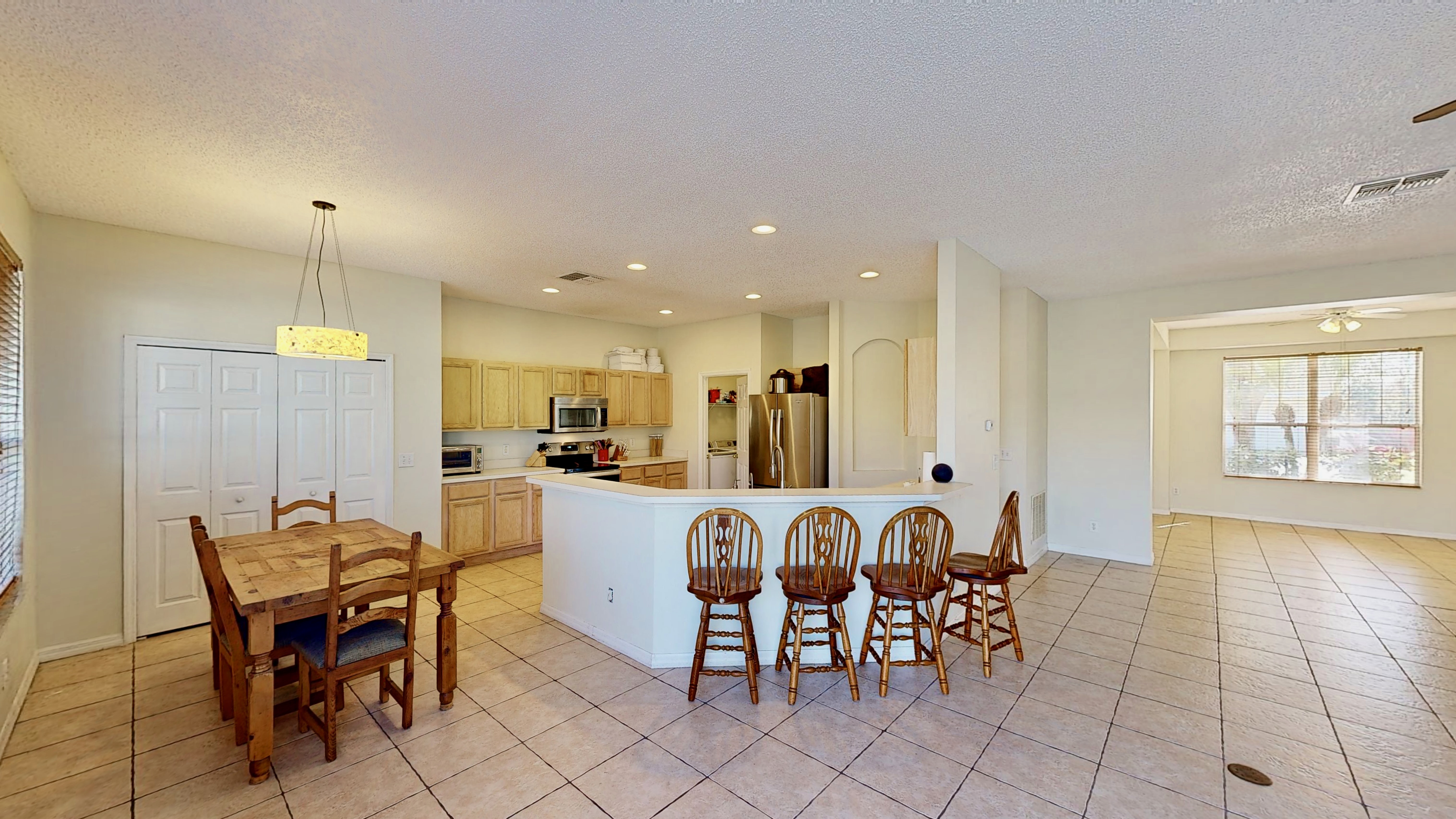 KISSIMMEE, Florida, 34747, United States, 7 Bedrooms Bedrooms, ,6 BathroomsBathrooms,Residential,For Sale,1878107