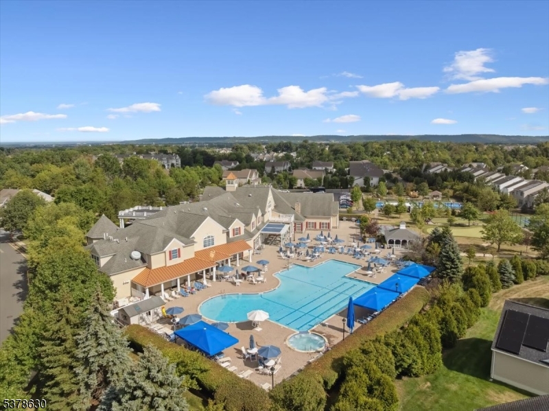 Franklin Twp., New Jersey, 08873, United States, 2 Bedrooms Bedrooms, ,3 BathroomsBathrooms,Residential,For Sale,1940389