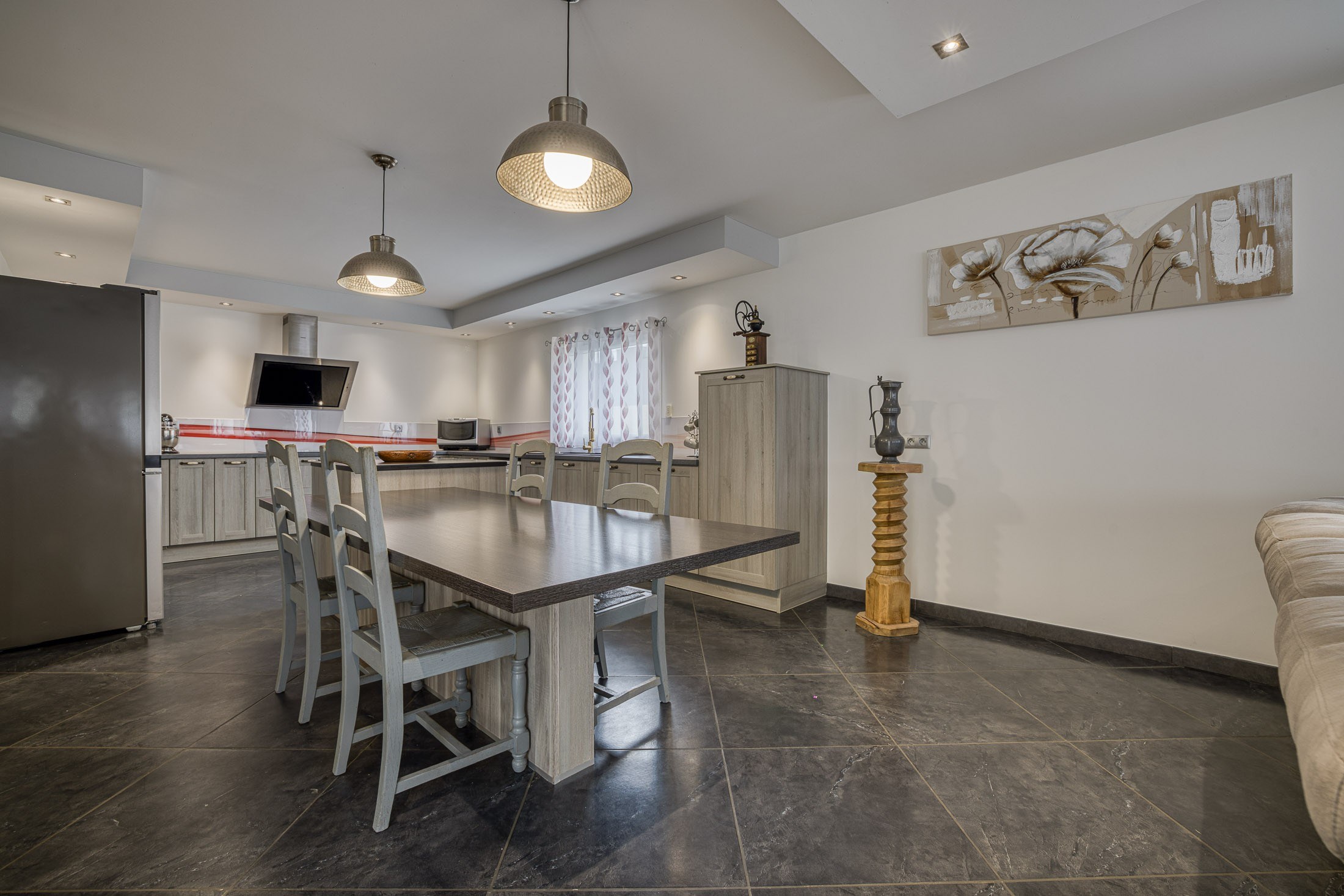  Elegant contemporary house in Bourget-du-Lac - 物件實景