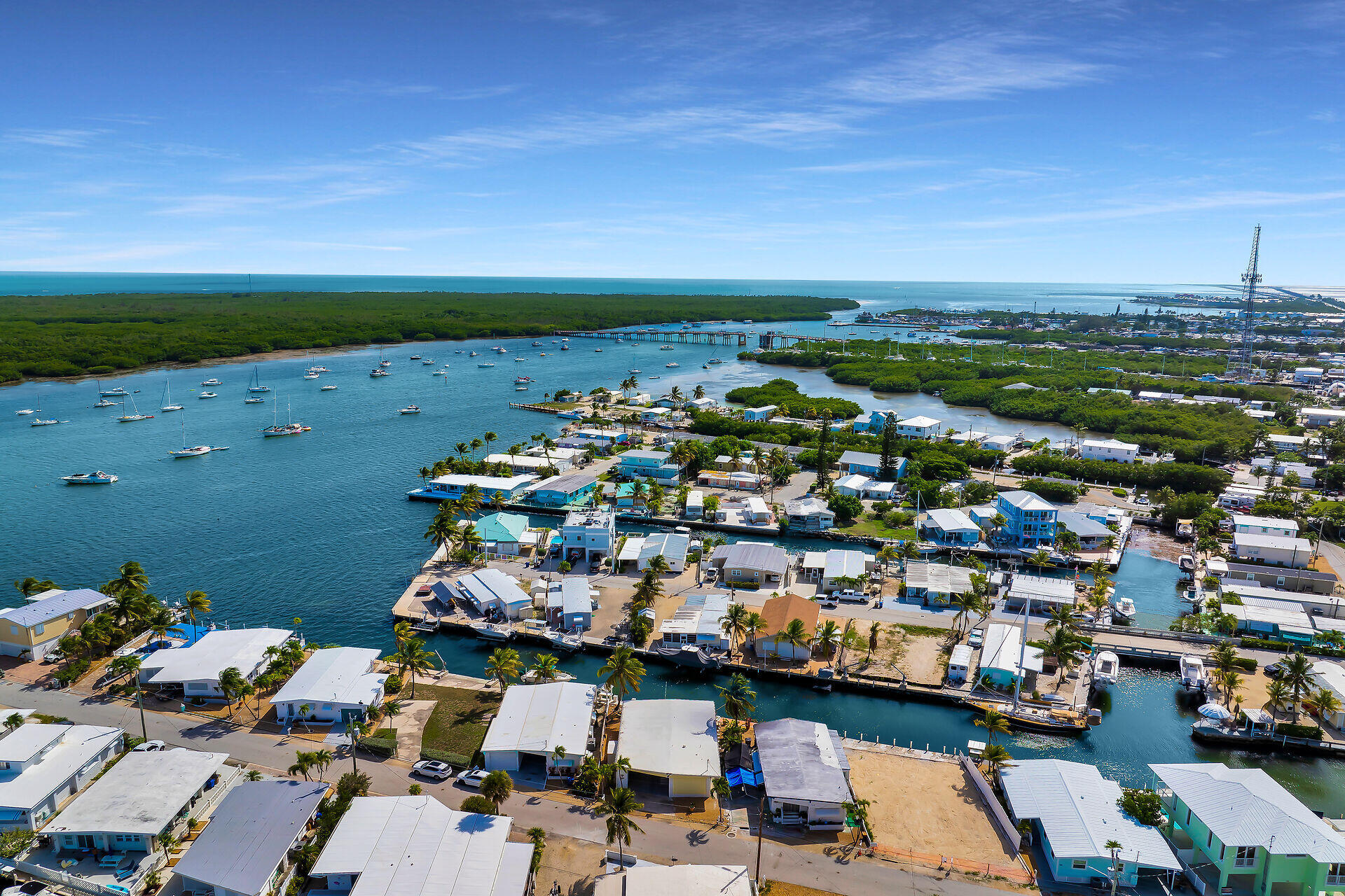 MARATHON, Florida, 33050, United States, 2 Bedrooms Bedrooms, ,2 BathroomsBathrooms,Residential,For Sale,1903685