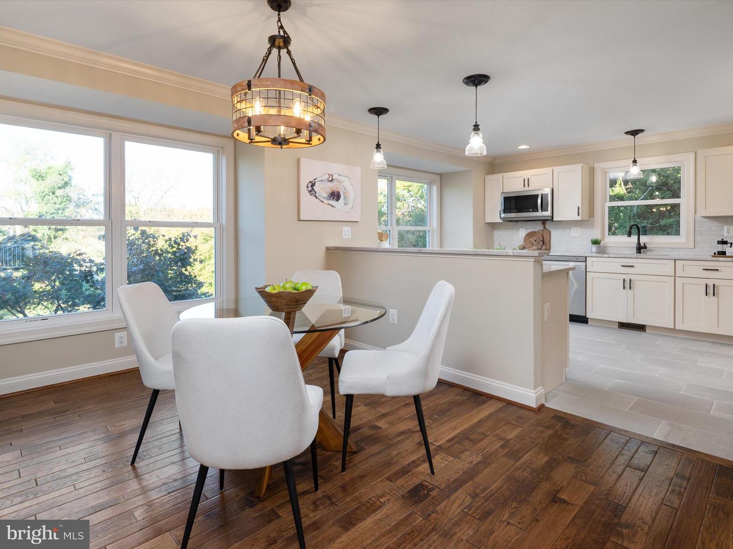 Pasadena, Maryland, 21122, United States, 6 Bedrooms Bedrooms, ,6 BathroomsBathrooms,Residential,For Sale,1994815