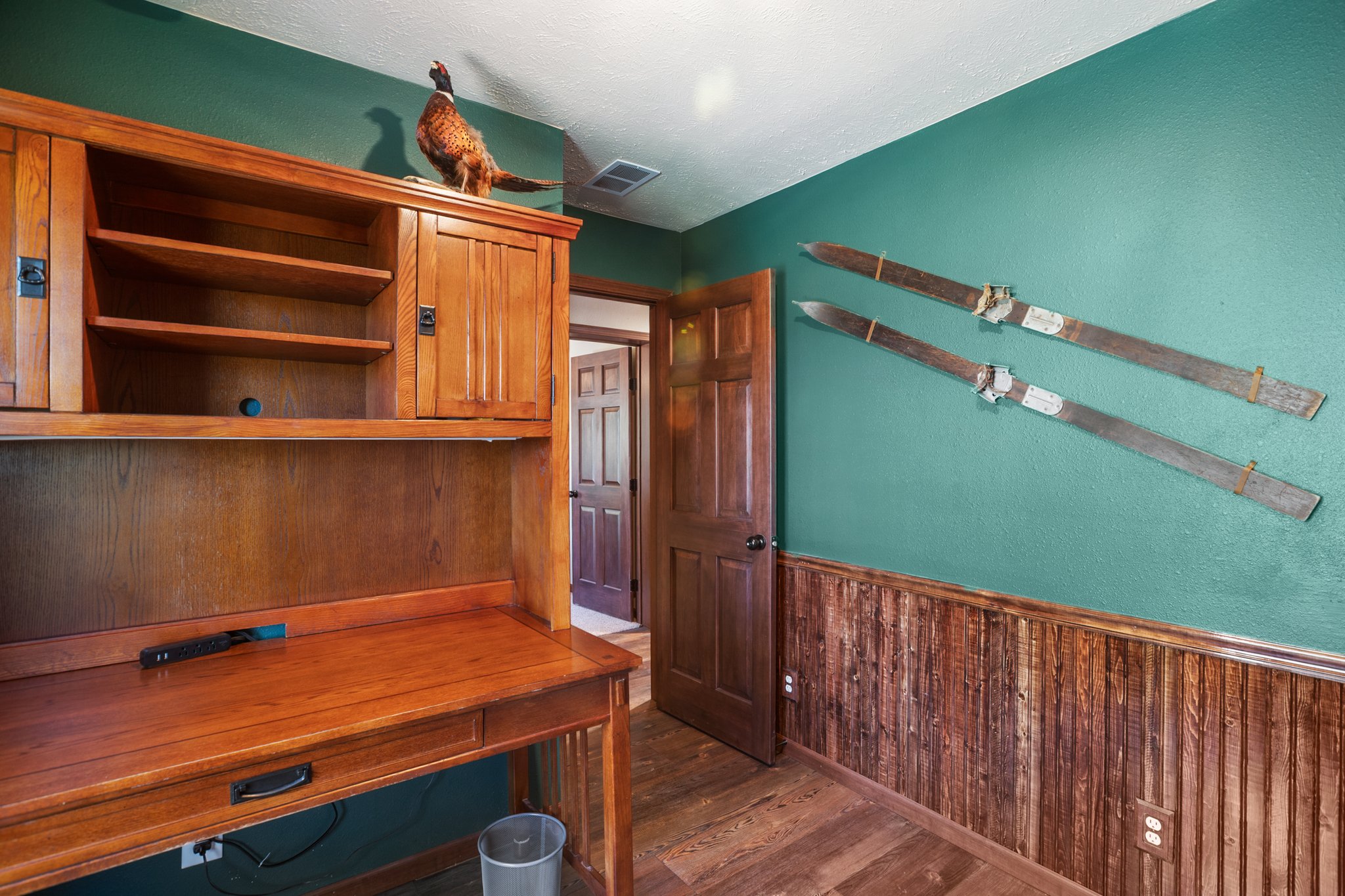 Cripple Creek, Colorado, 80813, United States, 4 Bedrooms Bedrooms, ,3 BathroomsBathrooms,Residential,For Sale,1856963