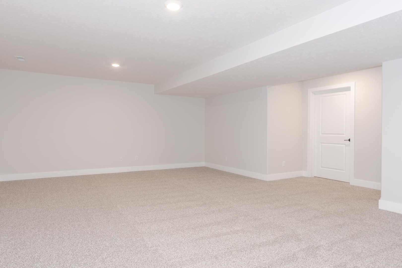 Bloomington, Illinois, 61705, United States, 5 Bedrooms Bedrooms, ,4 BathroomsBathrooms,Residential,For Sale,1926281