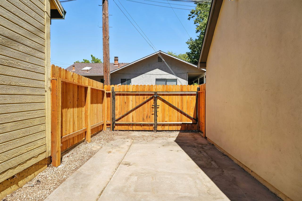 Sacramento, California, 95819, United States, 3 Bedrooms Bedrooms, ,2 BathroomsBathrooms,Residential,For Sale,1925048
