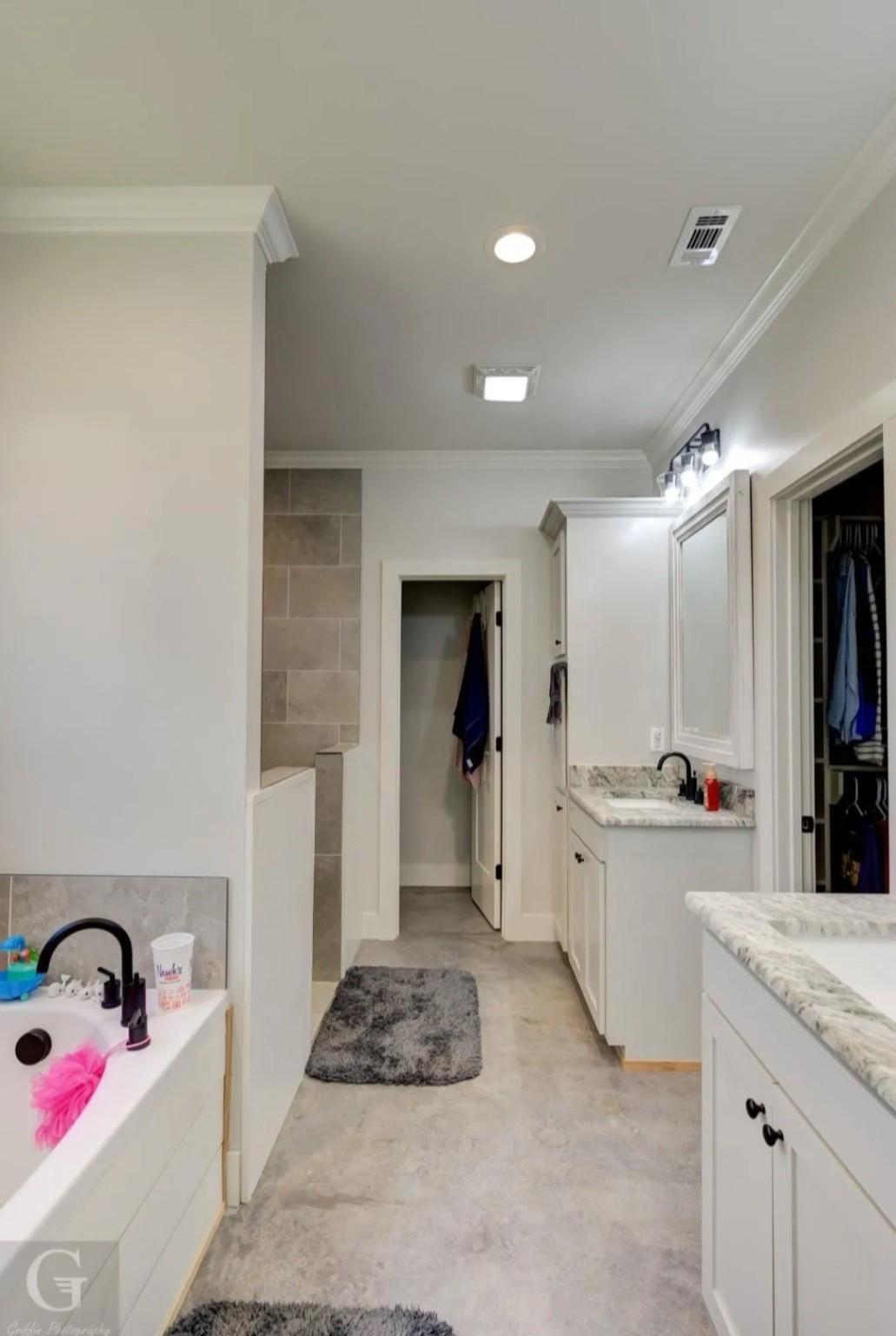 Frierson, Louisiana, 71027, United States, 5 Bedrooms Bedrooms, ,3 BathroomsBathrooms,Residential,For Sale,1992763