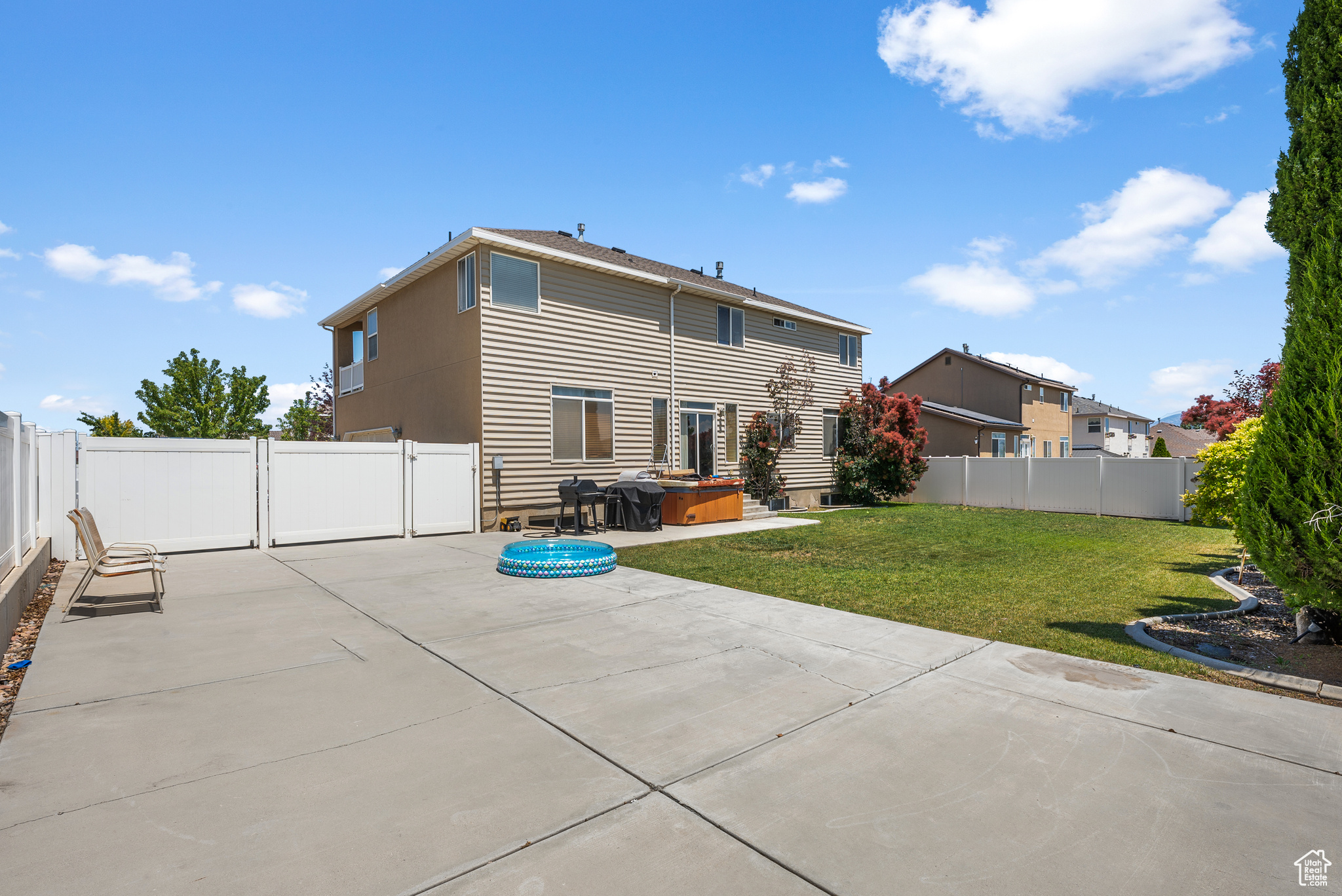 West Jordan, Utah, 84081, United States, 4 Bedrooms Bedrooms, ,3 BathroomsBathrooms,Residential,For Sale,1885459