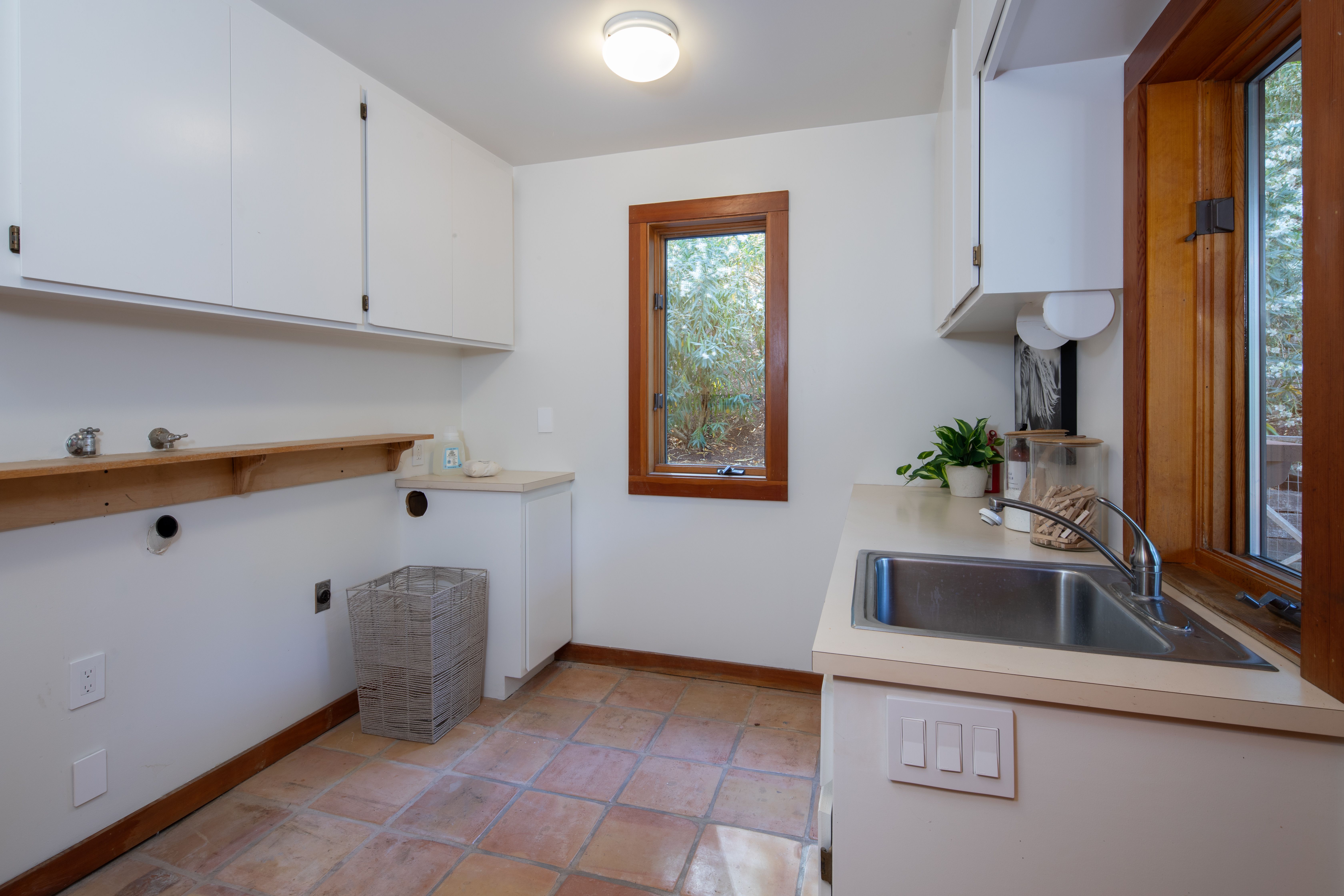  Private Retreat with Acreage - 物件實景