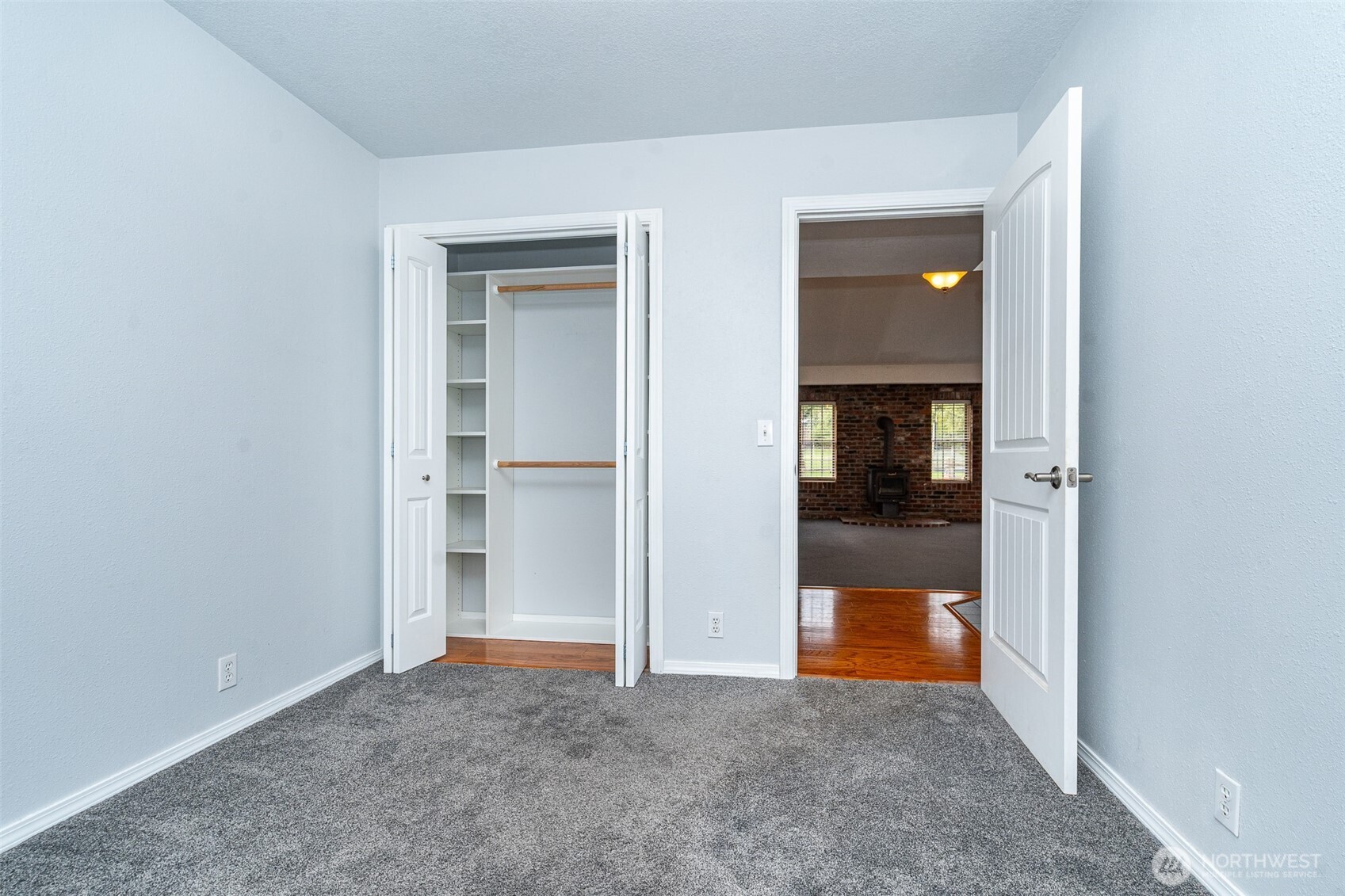 Winlock, Washington, 98596, United States, 3 Bedrooms Bedrooms, ,2 BathroomsBathrooms,Residential,For Sale,2015352