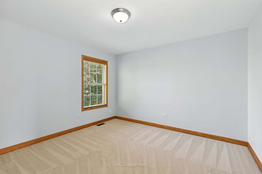 Plainfield, Illinois, 60586, United States, 5 Bedrooms Bedrooms, ,3 BathroomsBathrooms,Residential,For Sale,1927144