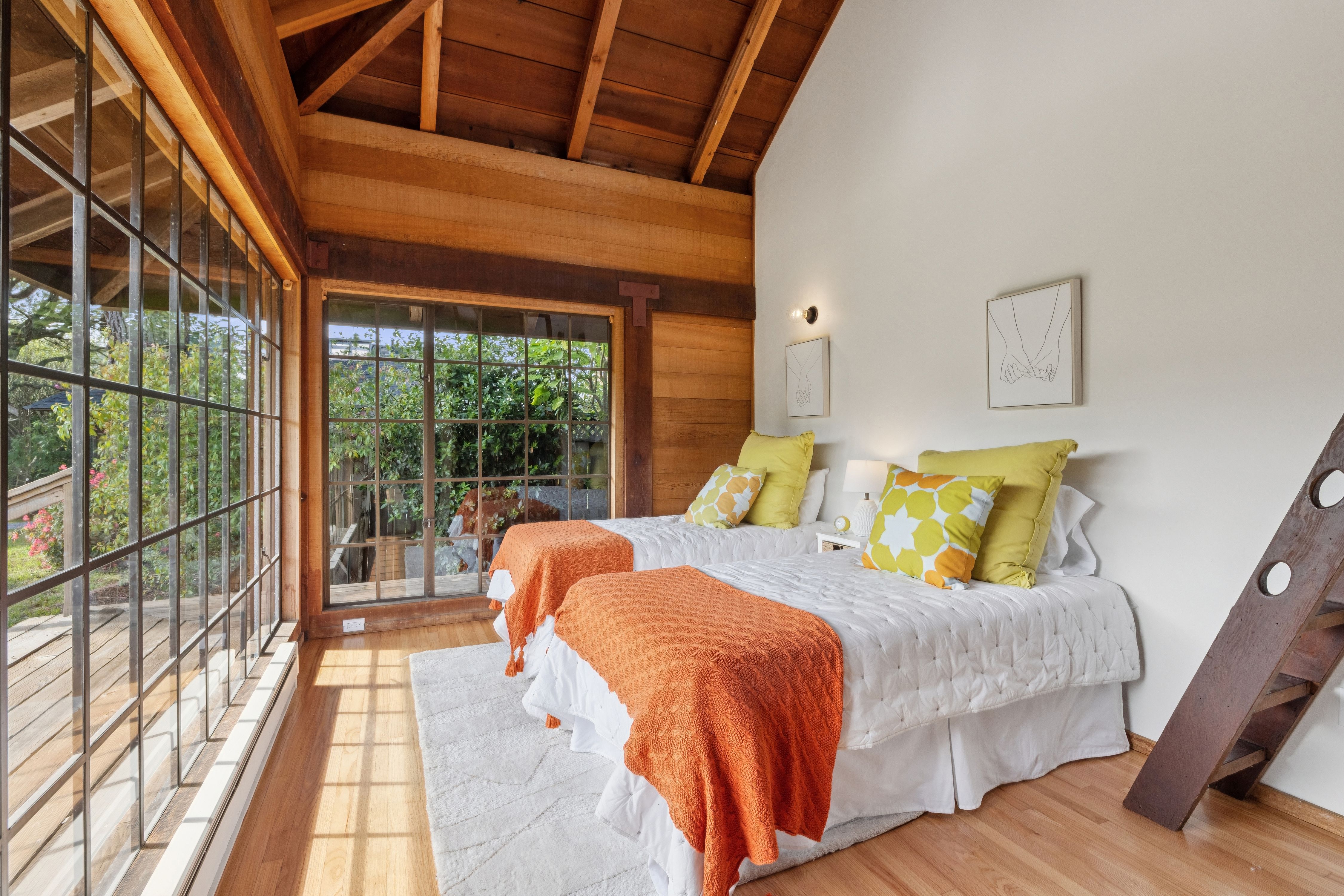 Redwood, Glass, and Companion Spaces - 物件實景