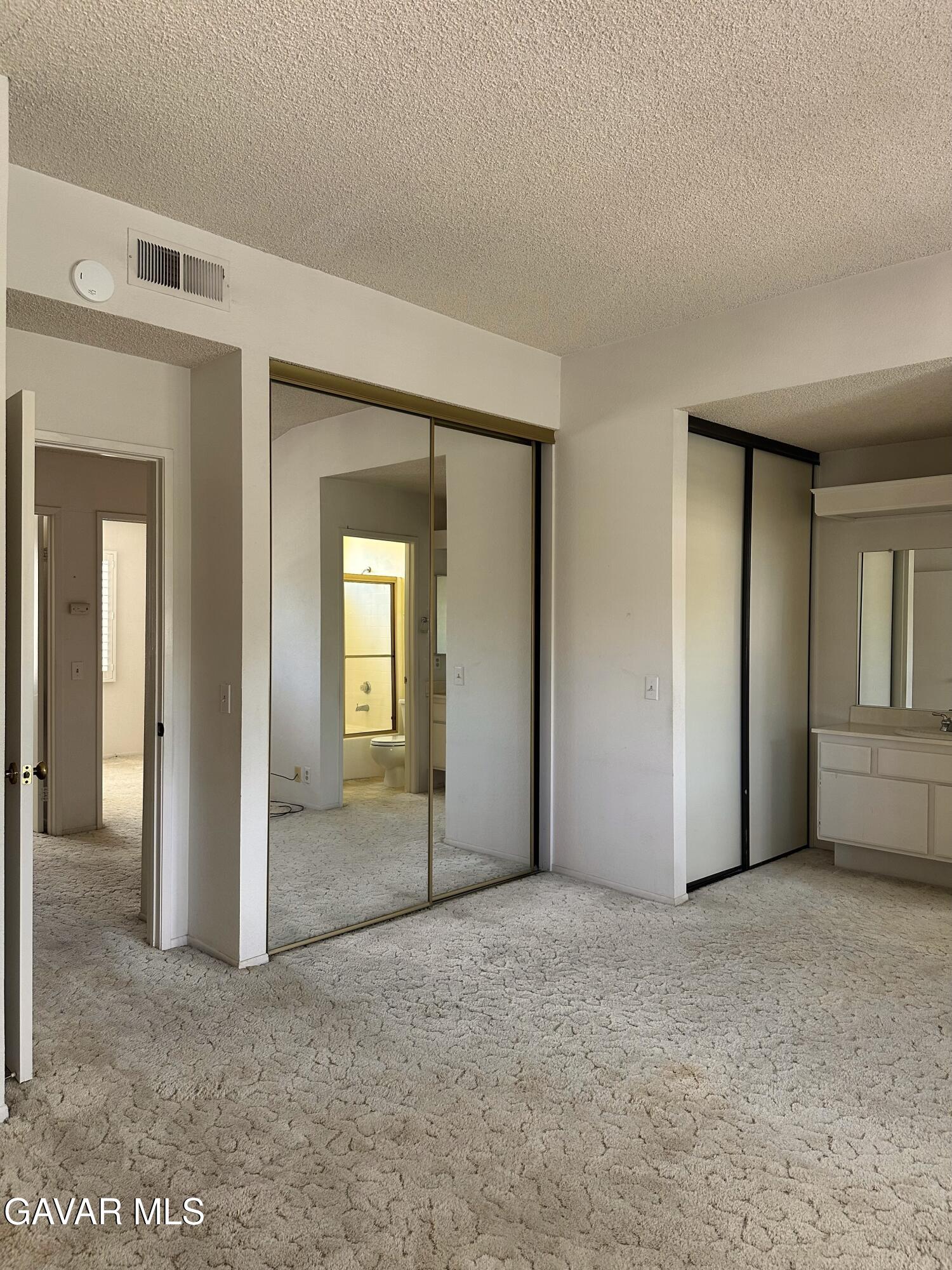 Palmdale, California, 93551, United States, 3 Bedrooms Bedrooms, ,3 BathroomsBathrooms,Residential,For Sale,1973672