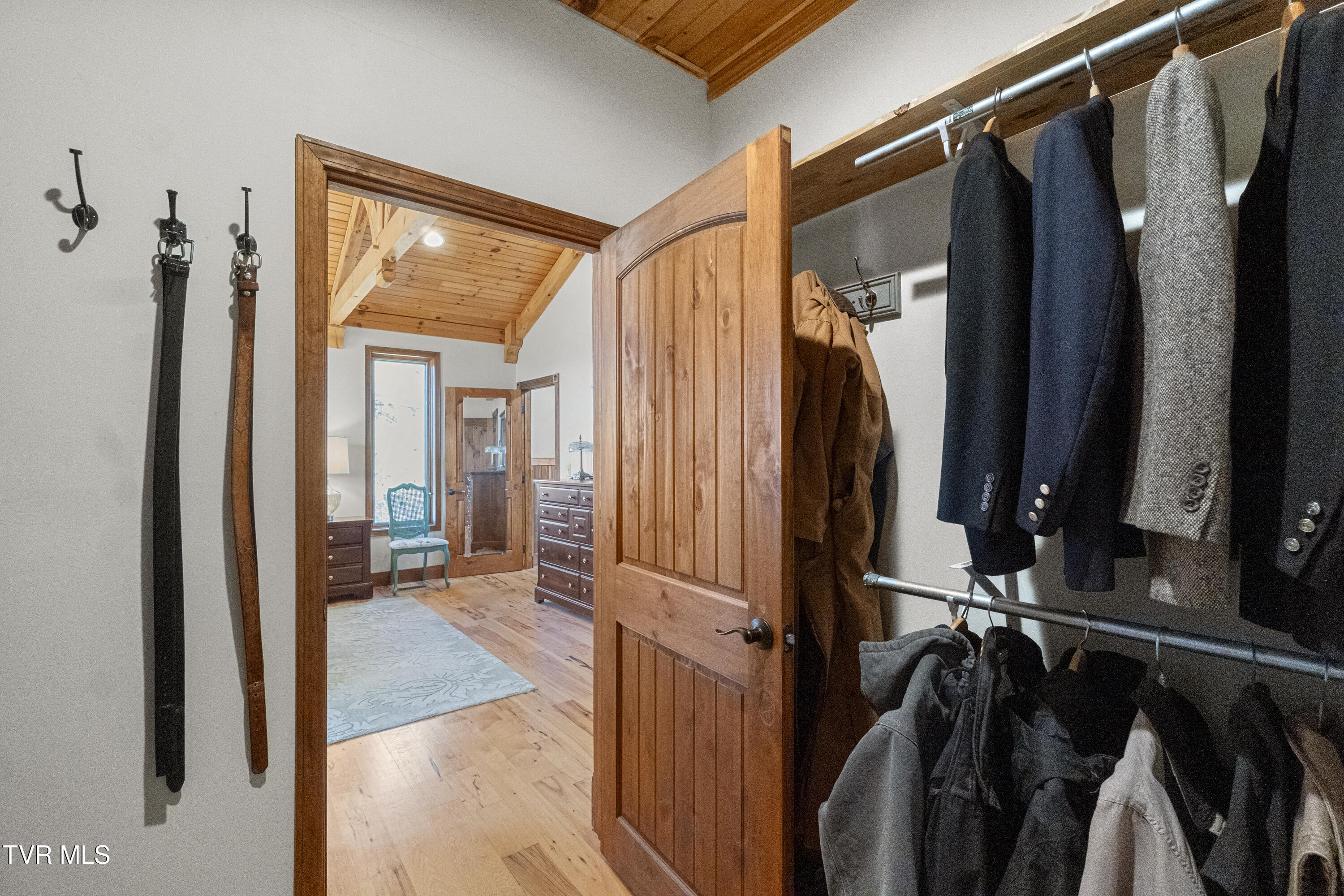 Parrottsville, Tennessee, 37843, United States, 5 Bedrooms Bedrooms, ,4 BathroomsBathrooms,Residential,For Sale,2005757