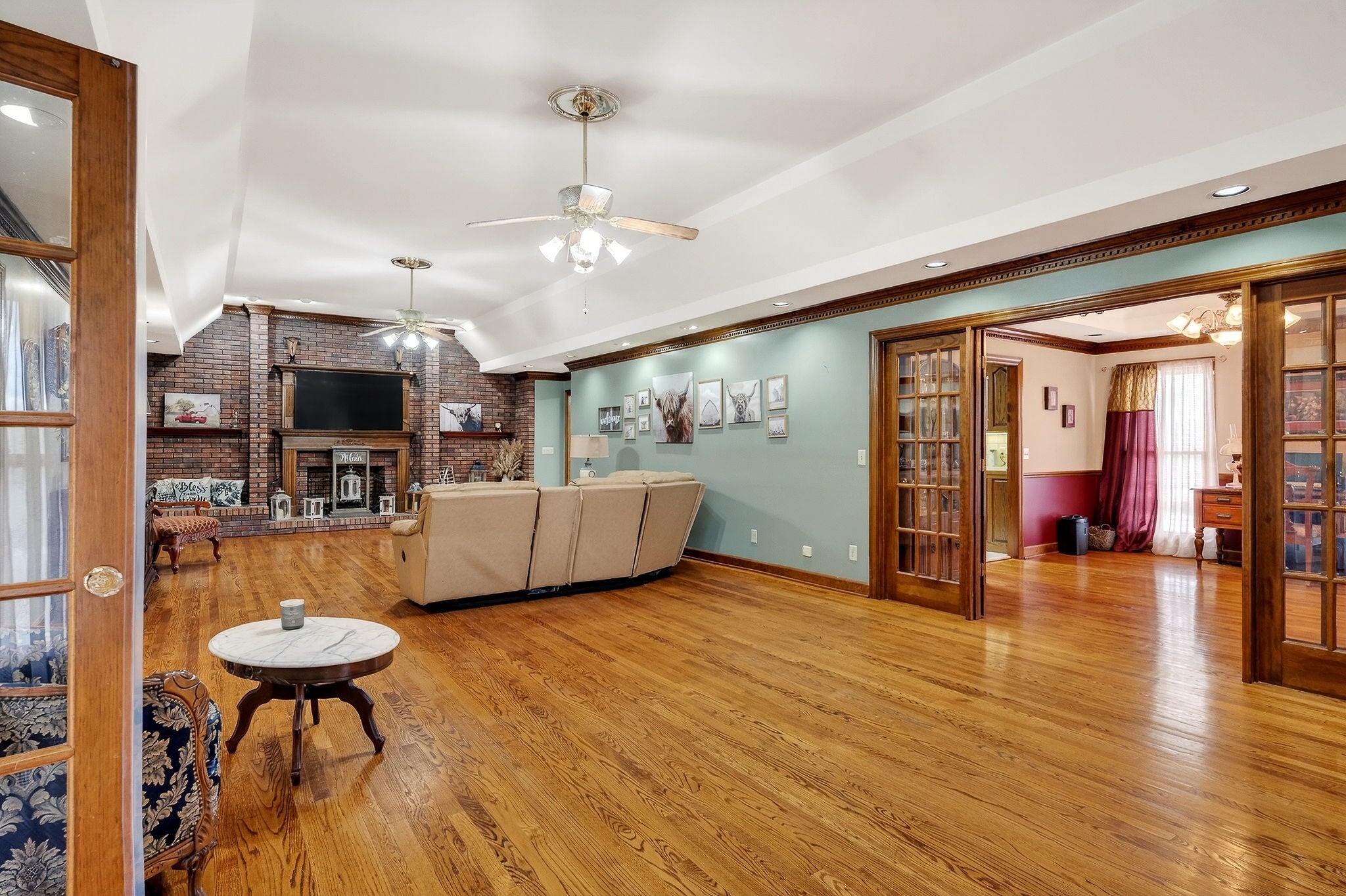 Smithville, Tennessee, 37166, United States, 6 Bedrooms Bedrooms, ,6 BathroomsBathrooms,Residential,For Sale,2008890