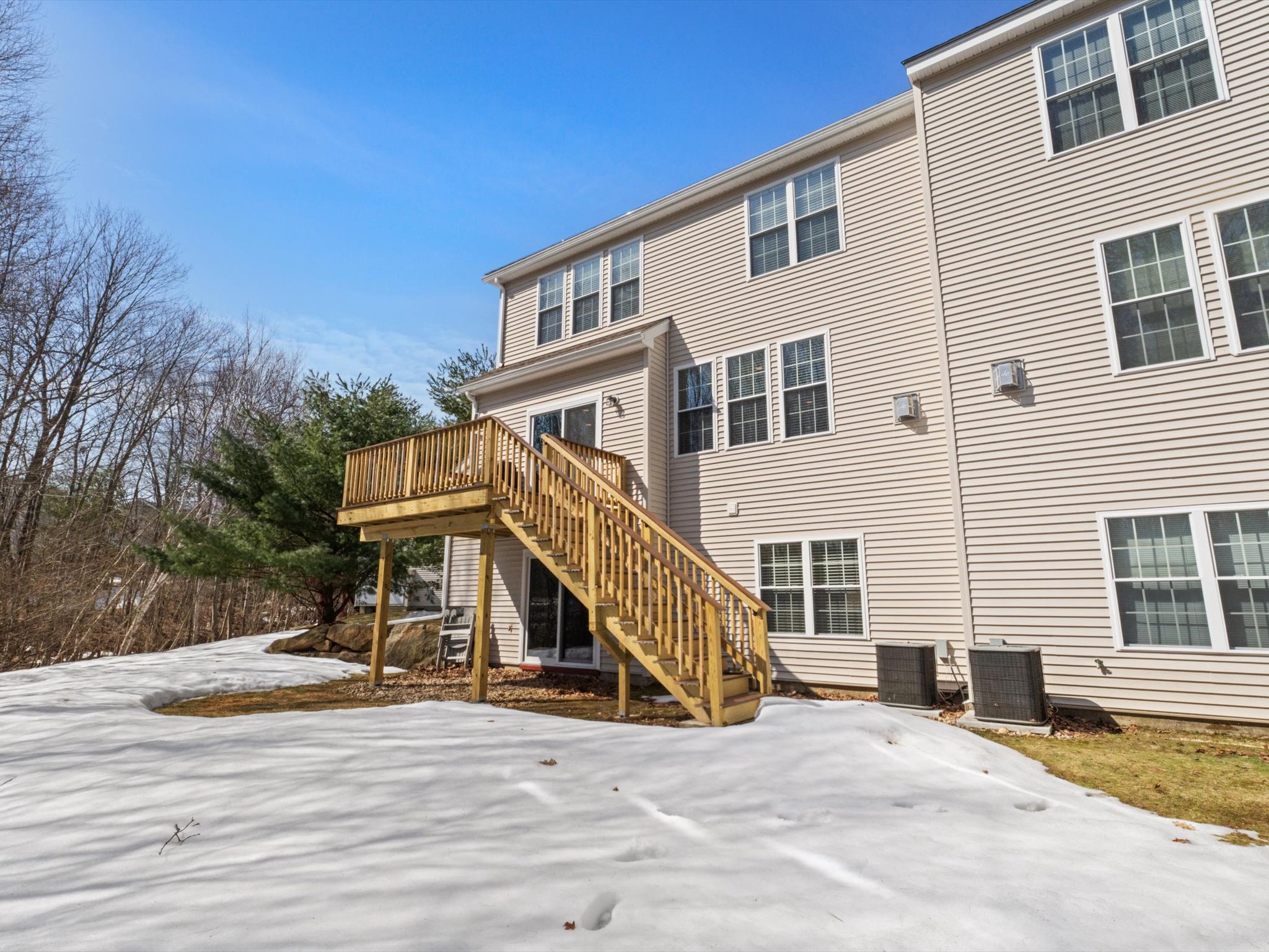  100 Buttercup Ln, Grafton, MA, 01560 - 物件實景