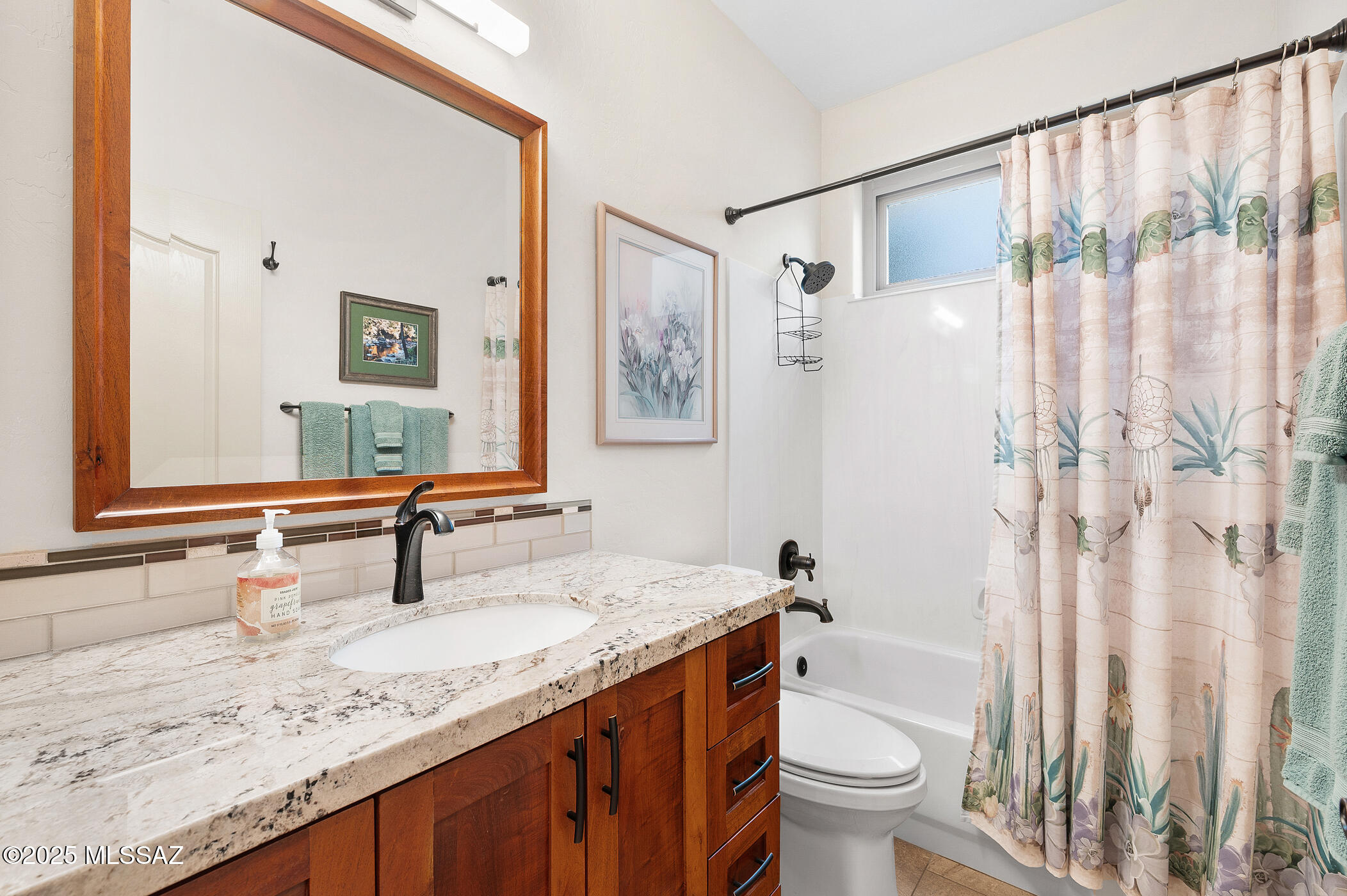 Tucson, Arizona, 85749, United States, 3 Bedrooms Bedrooms, ,3 BathroomsBathrooms,Residential,For Sale,1999814