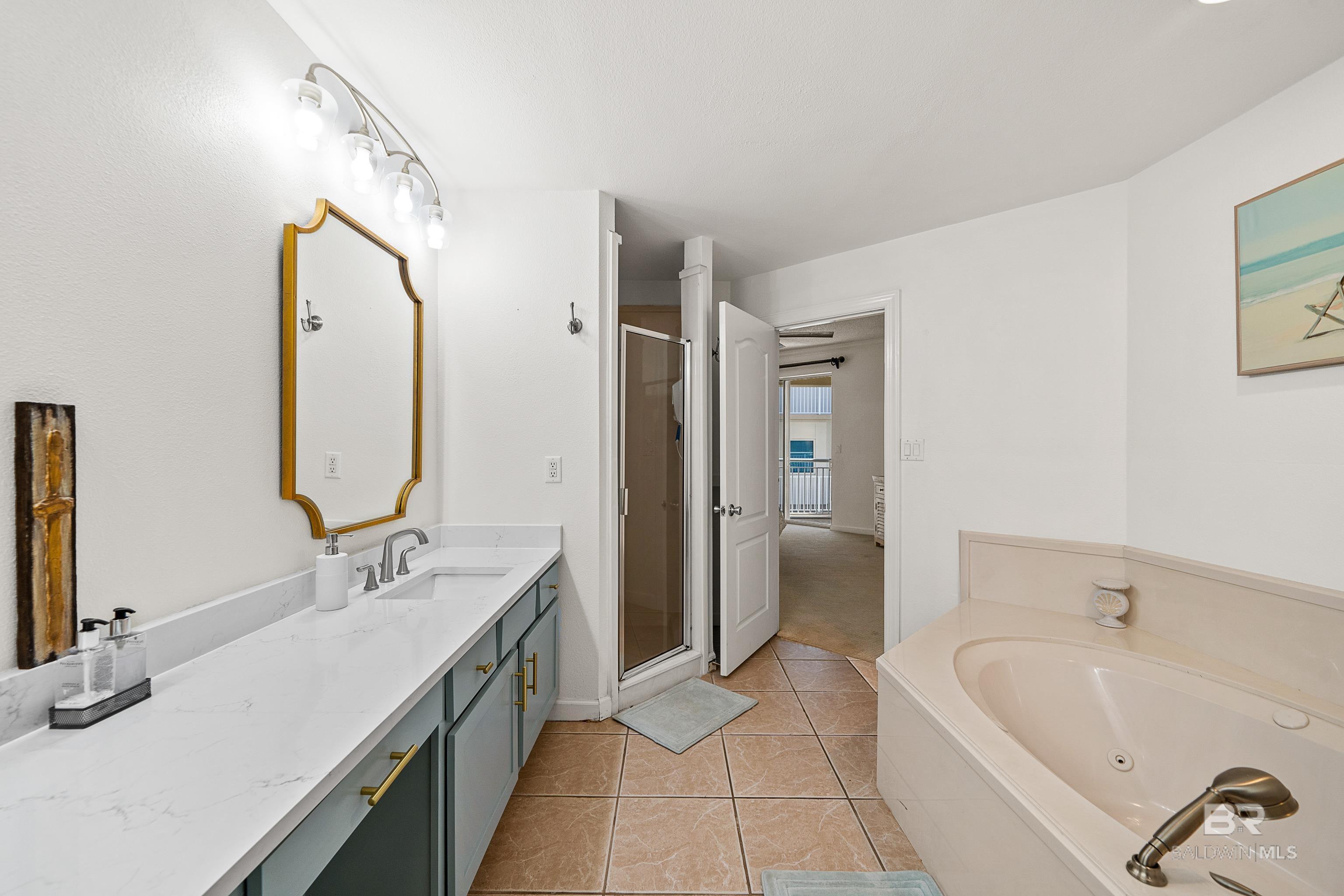 Orange Beach, Alabama, 36561, United States, 4 Bedrooms Bedrooms, ,3 BathroomsBathrooms,Residential,For Sale,1992923