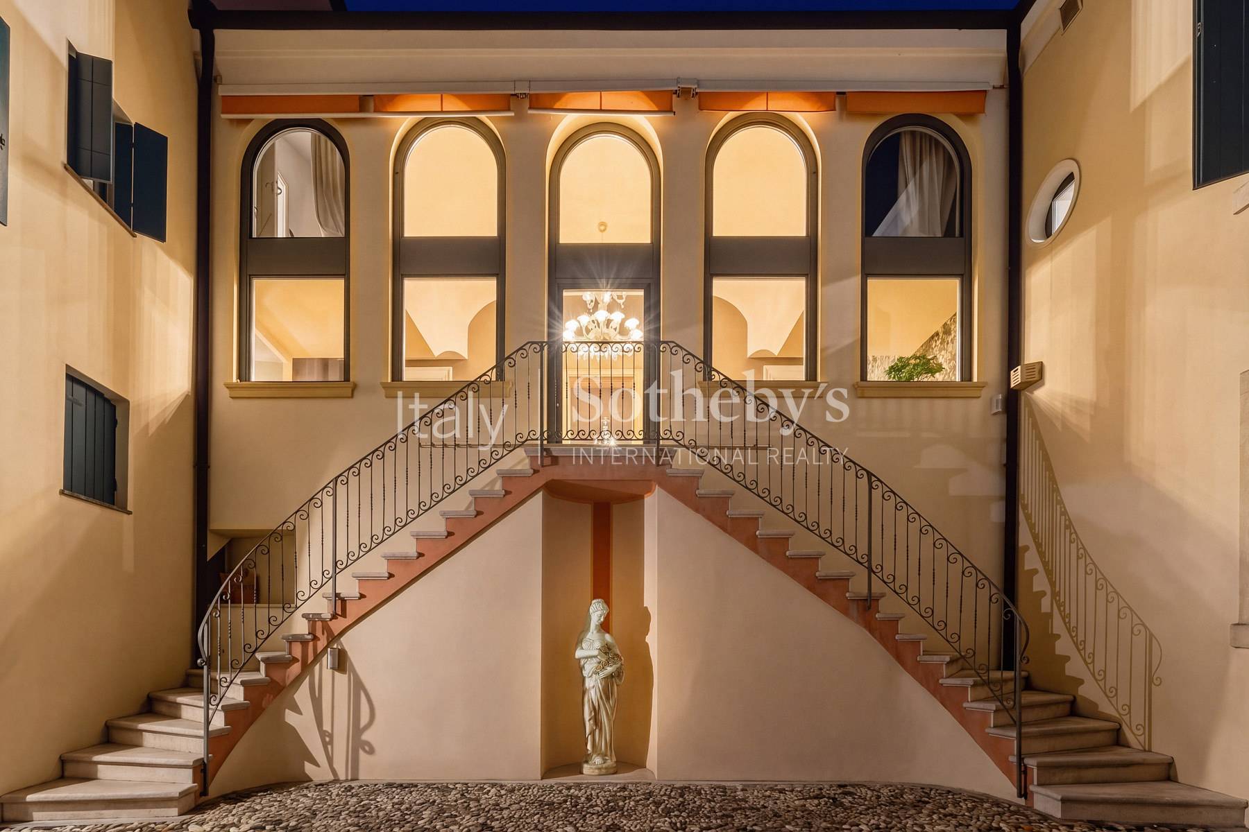 Elegant panoramic residence just steps from the Roman Theatre - 物件實景