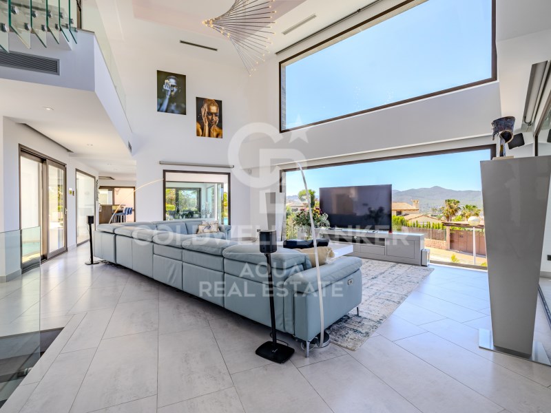 Jávea / Xàbia, Comunidad Valenciana, 03730, ES, 5 Bedrooms Bedrooms, ,5 BathroomsBathrooms,Residential,For Sale,1700607