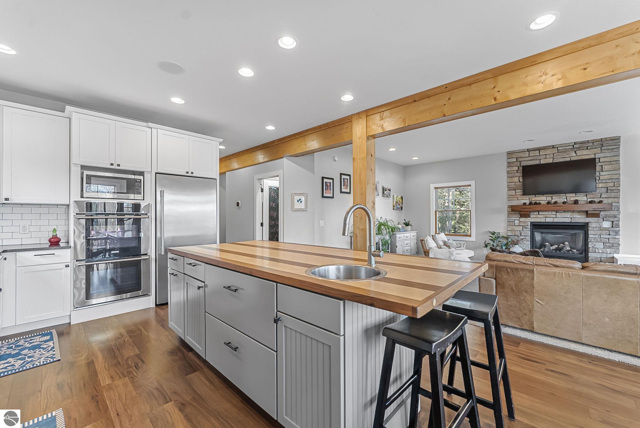 Traverse City, Michigan, 49685, United States, 7 Bedrooms Bedrooms, ,4 BathroomsBathrooms,Residential,For Sale,2005868