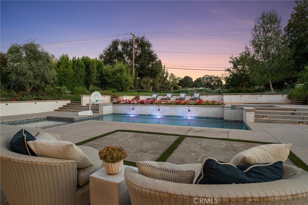 Redlands, California, 92373, United States, 5 Bedrooms Bedrooms, ,6 BathroomsBathrooms,Residential,For Sale,1984155