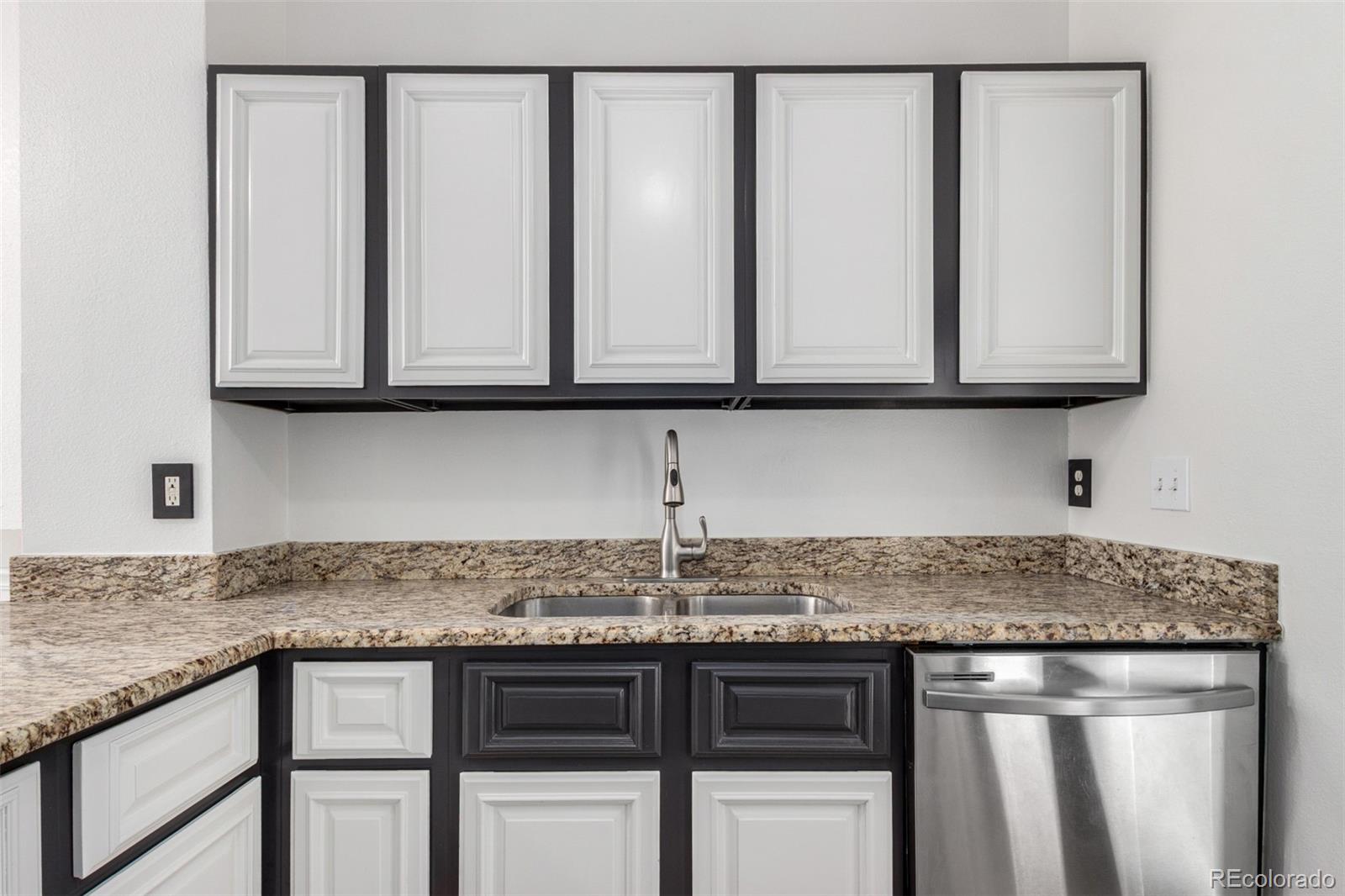Highlands Ranch, Colorado, 80126, United States, 3 Bedrooms Bedrooms, ,1 BathroomBathrooms,Residential,For Sale,1937755