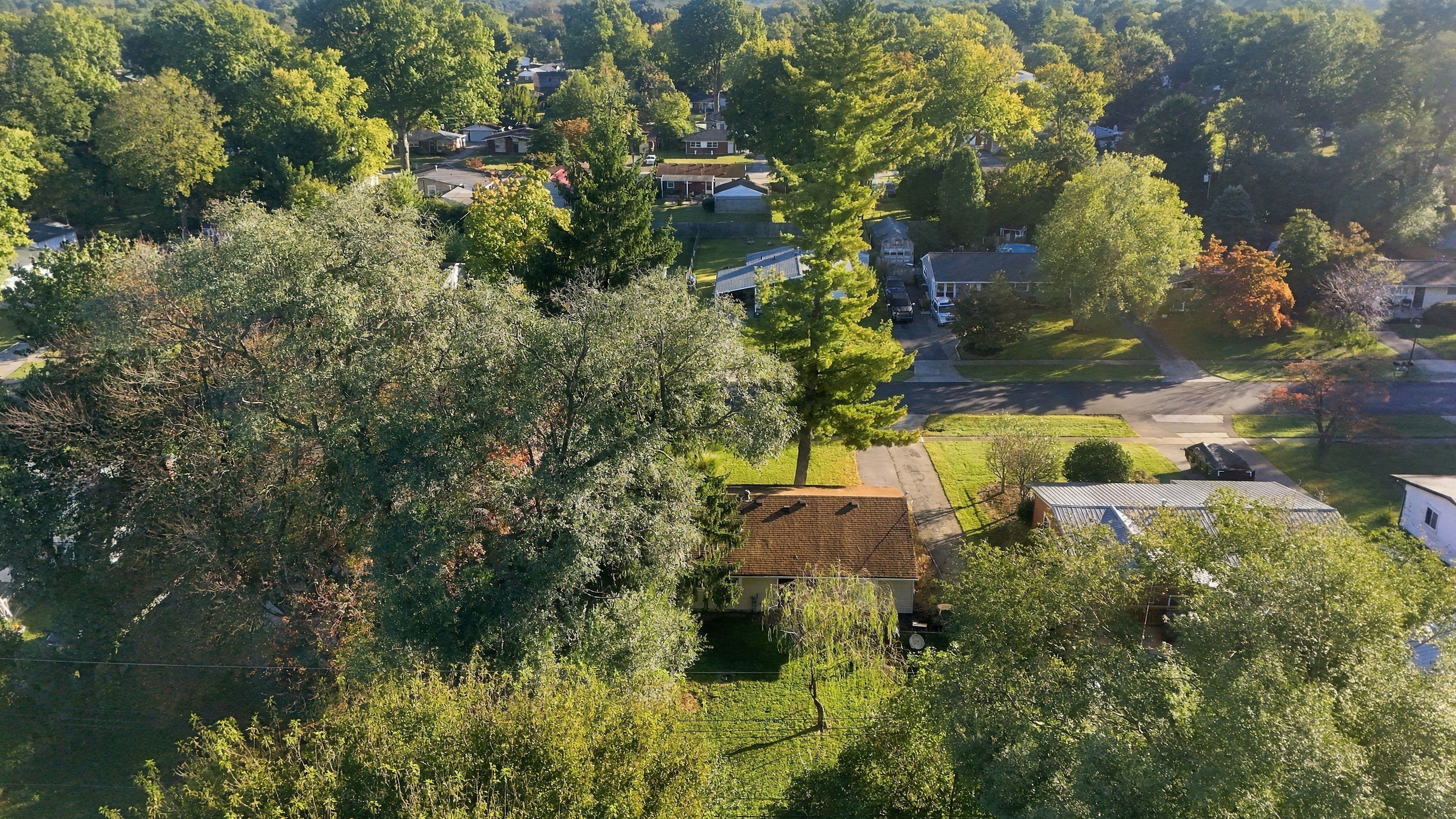  1716 Brentmoor Lane, Louisville, KY 40223 - 物件實景