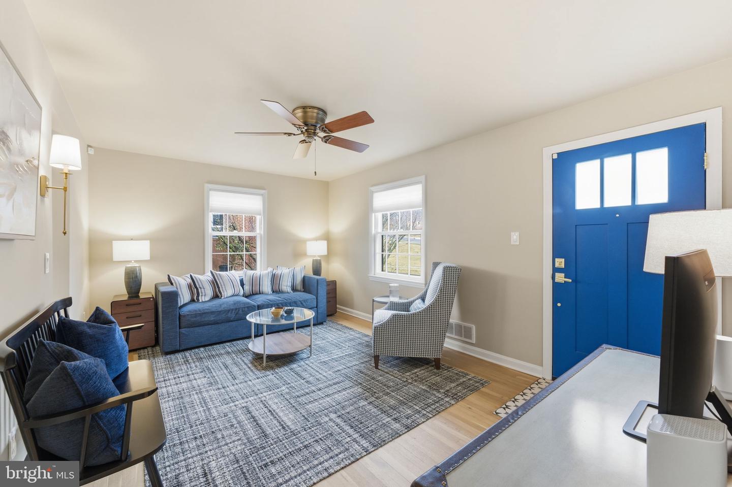 Kensington, Maryland, 20895, United States, 3 Bedrooms Bedrooms, ,2 BathroomsBathrooms,Residential,For Sale,1999038