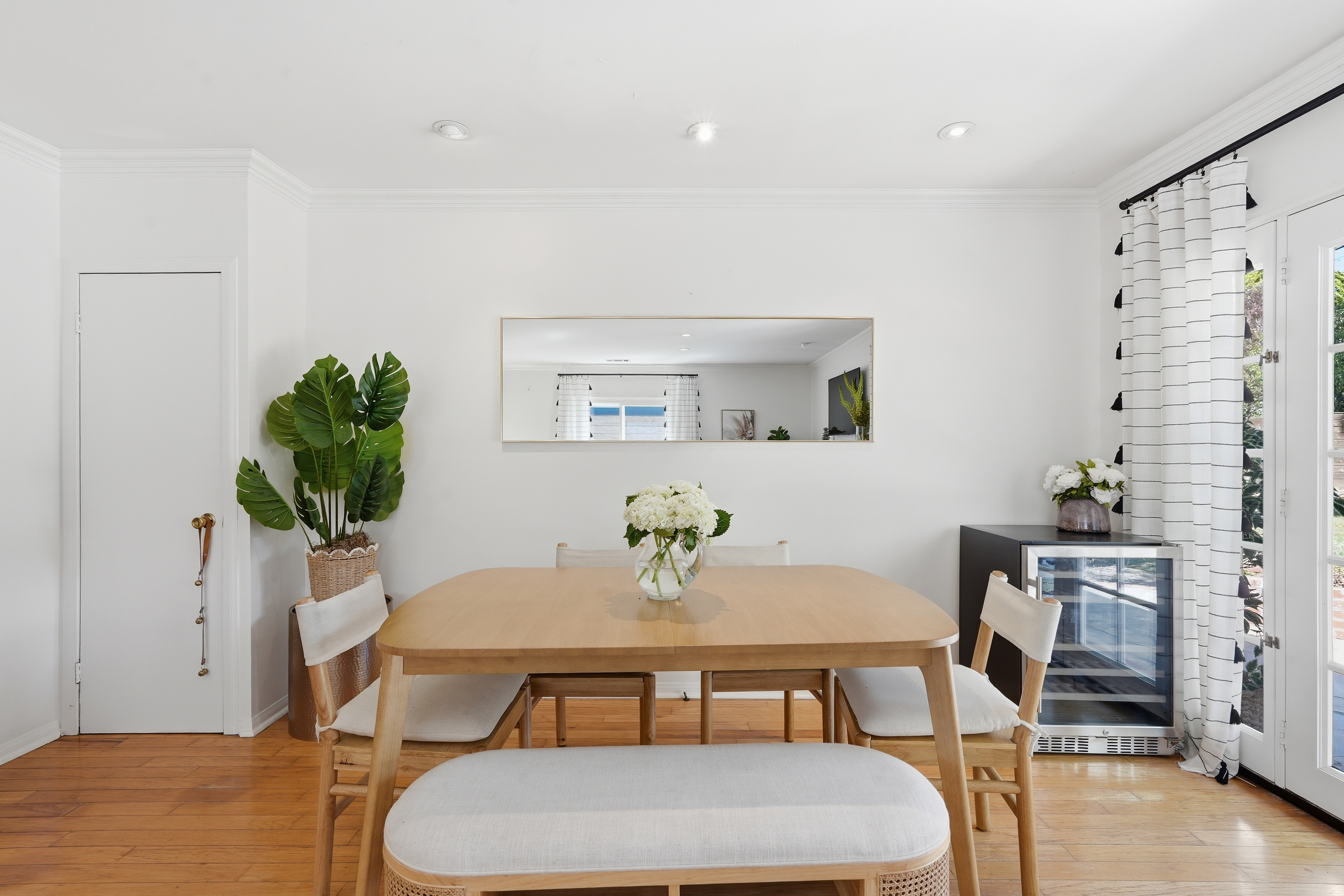  8916 Rayford Drive, Los Angeles, CA 90045 - 物件實景