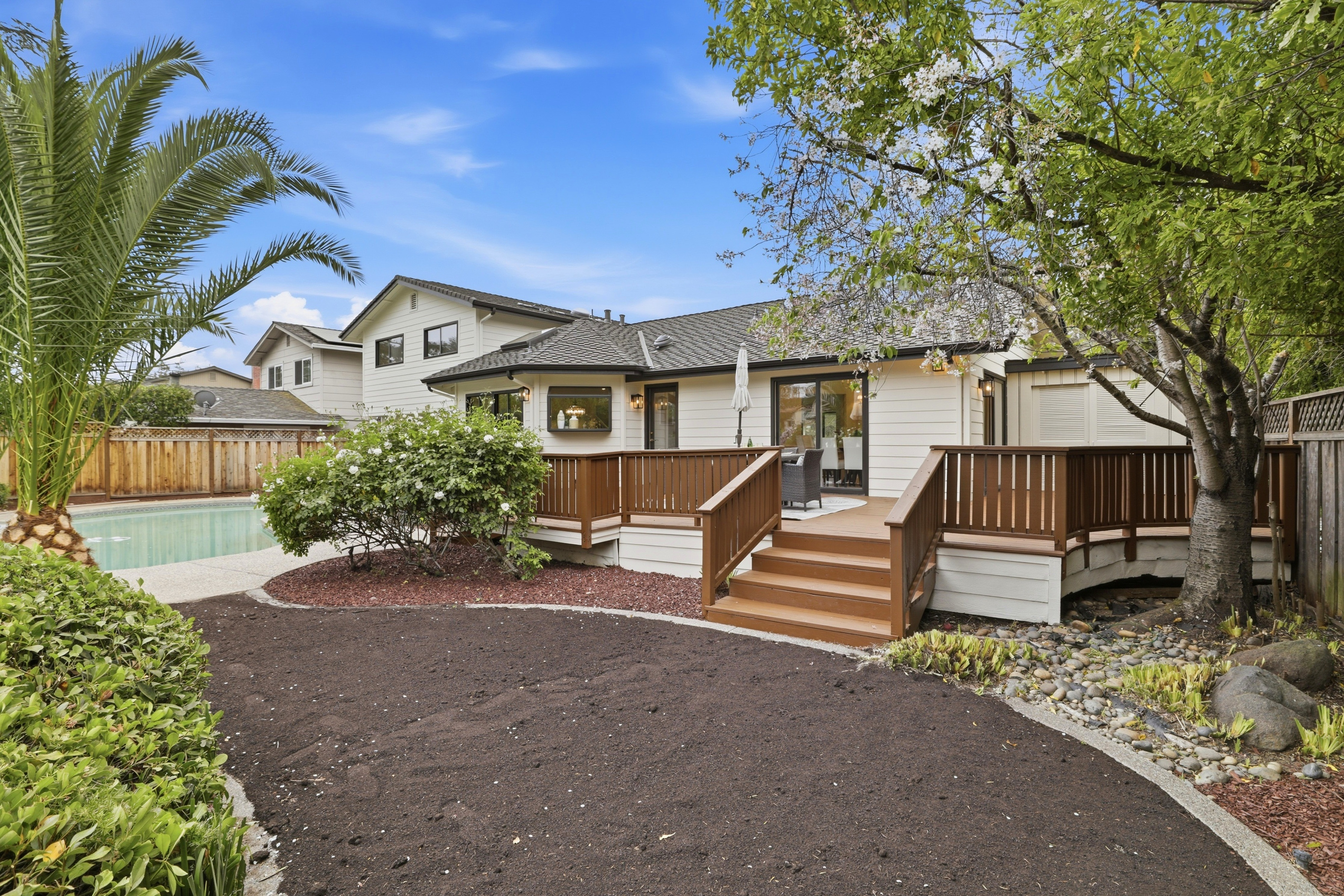  Great Almaden Valley Two-Story - 物件實景