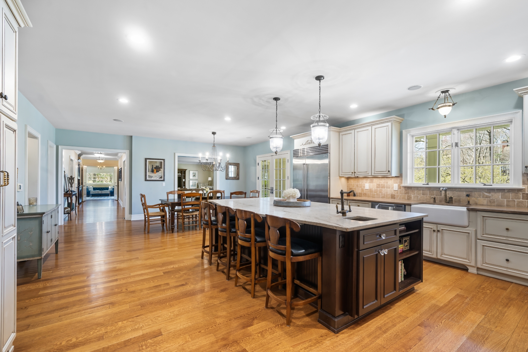  Bucks County Colonial Provides Seamless Indoor-Outdoor Living - 物件實景