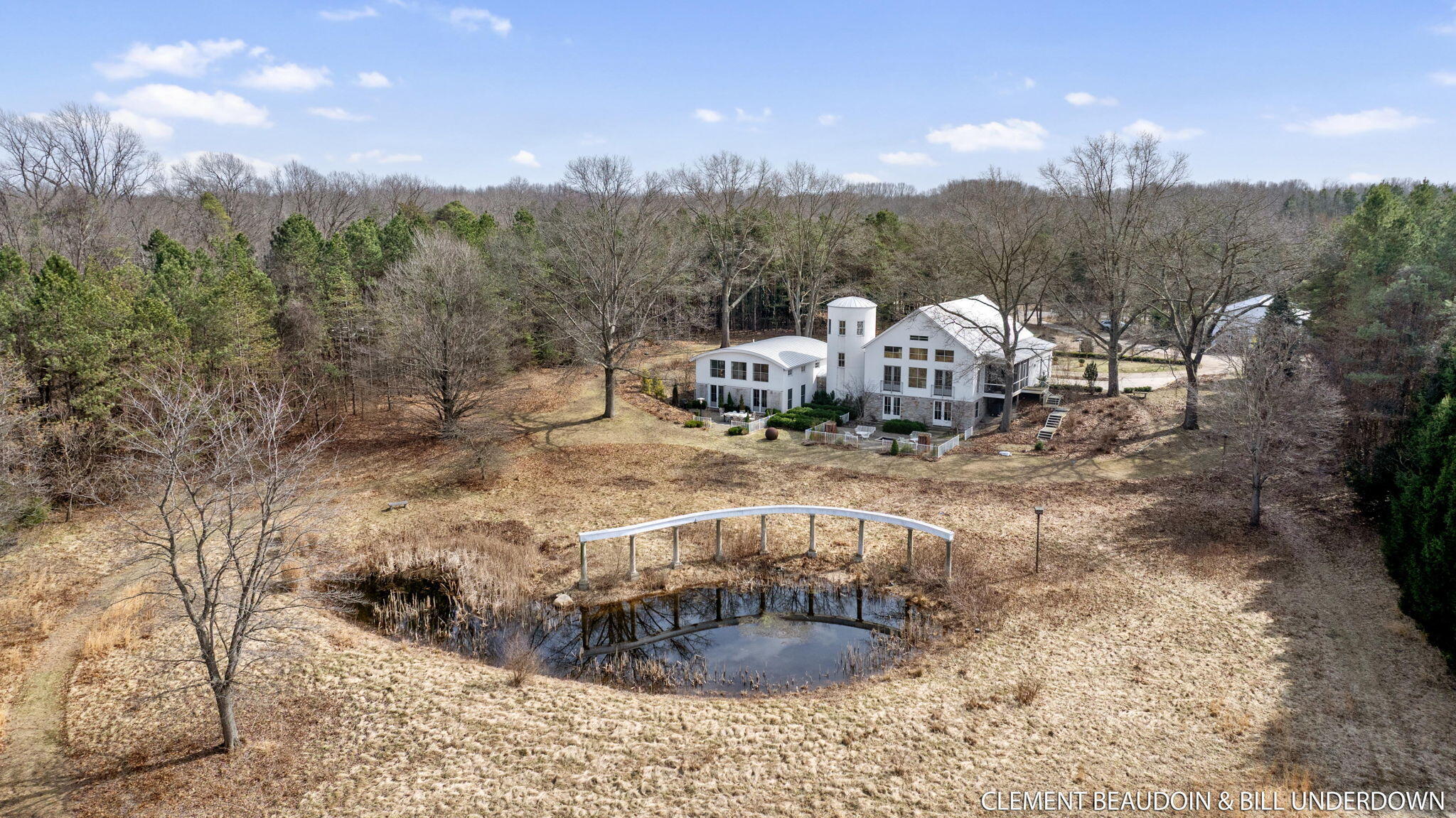 Fennville, Michigan, 49408, United States, 5 Bedrooms Bedrooms, ,7 BathroomsBathrooms,Residential,For Sale,1973707