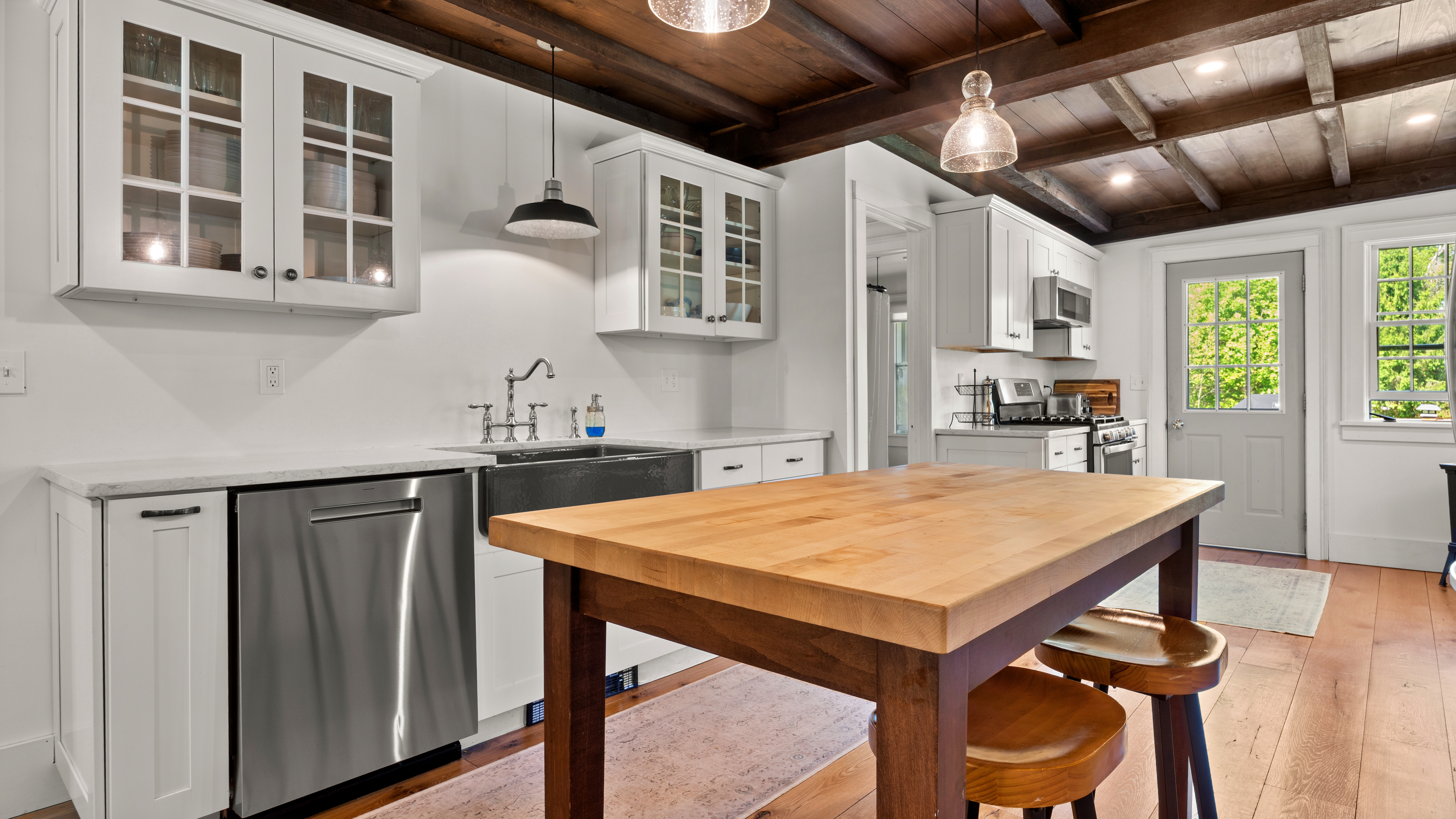  Historic Restored Berkshire Farmhouse on 3 Acres - 物件實景