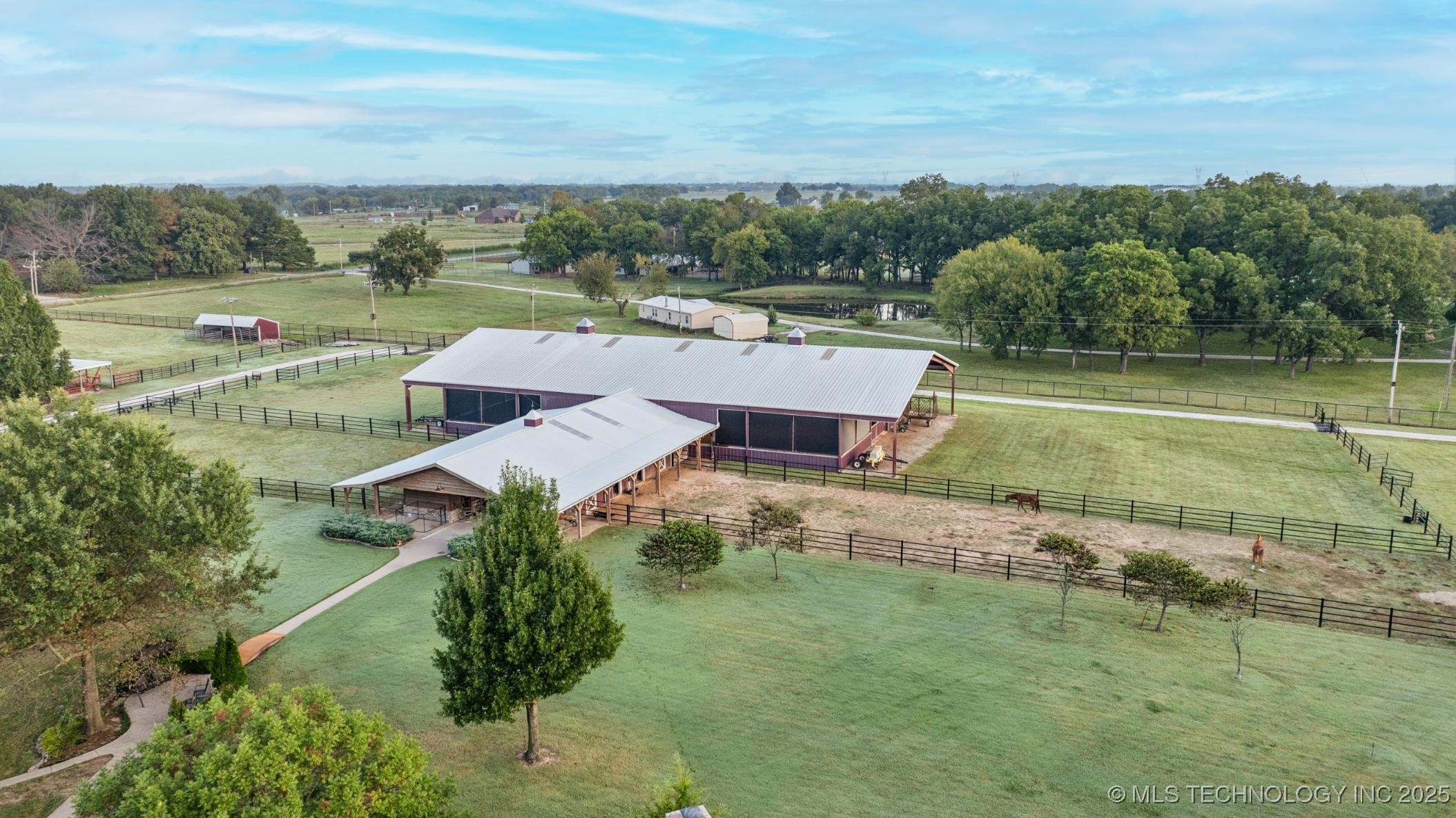 Mounds, Oklahoma, 74047, United States, 4 Bedrooms Bedrooms, ,6 BathroomsBathrooms,Residential,For Sale,1960960