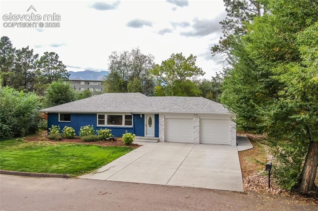 Pinon Dr, Colorado Springs, CO 80905