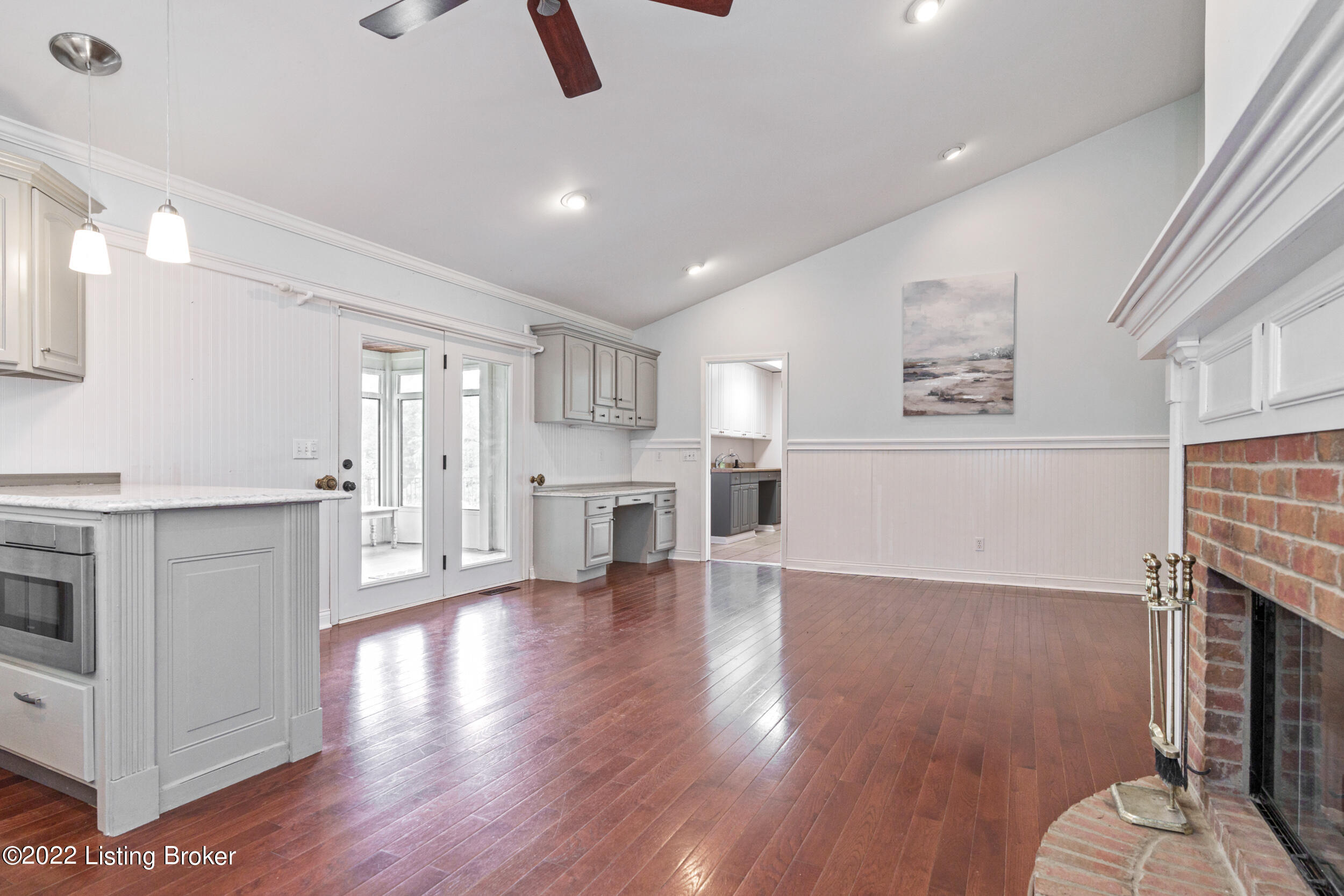 Pendleton, Kentucky, 40055, United States, 3 Bedrooms Bedrooms, ,2 BathroomsBathrooms,Residential,For Sale,1877377