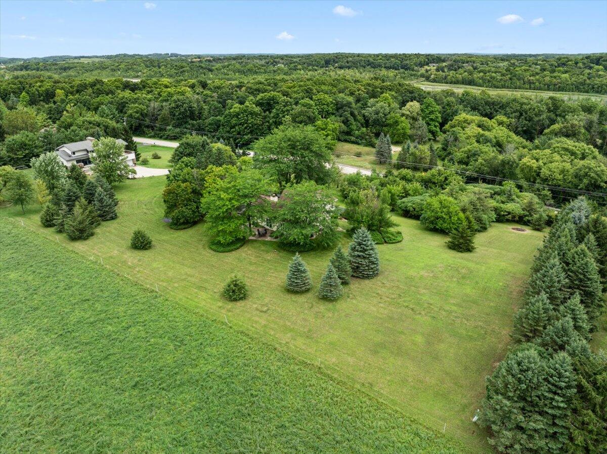 West Bend, Wisconsin, 53095, United States, 3 Bedrooms Bedrooms, ,2 BathroomsBathrooms,Residential,For Sale,1917208